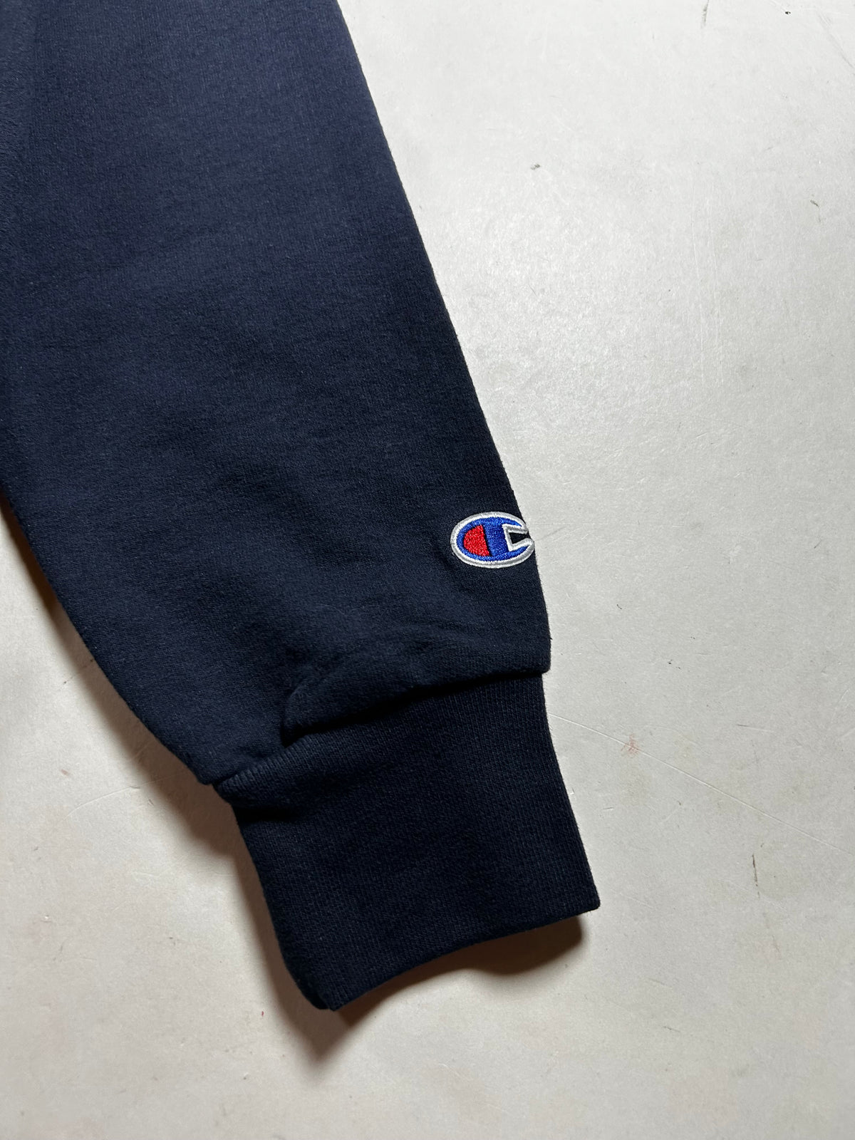 Champion Johnson & Wales University College Hoodie Sweatshirt Medium 22.5x25.5 Inches As Is