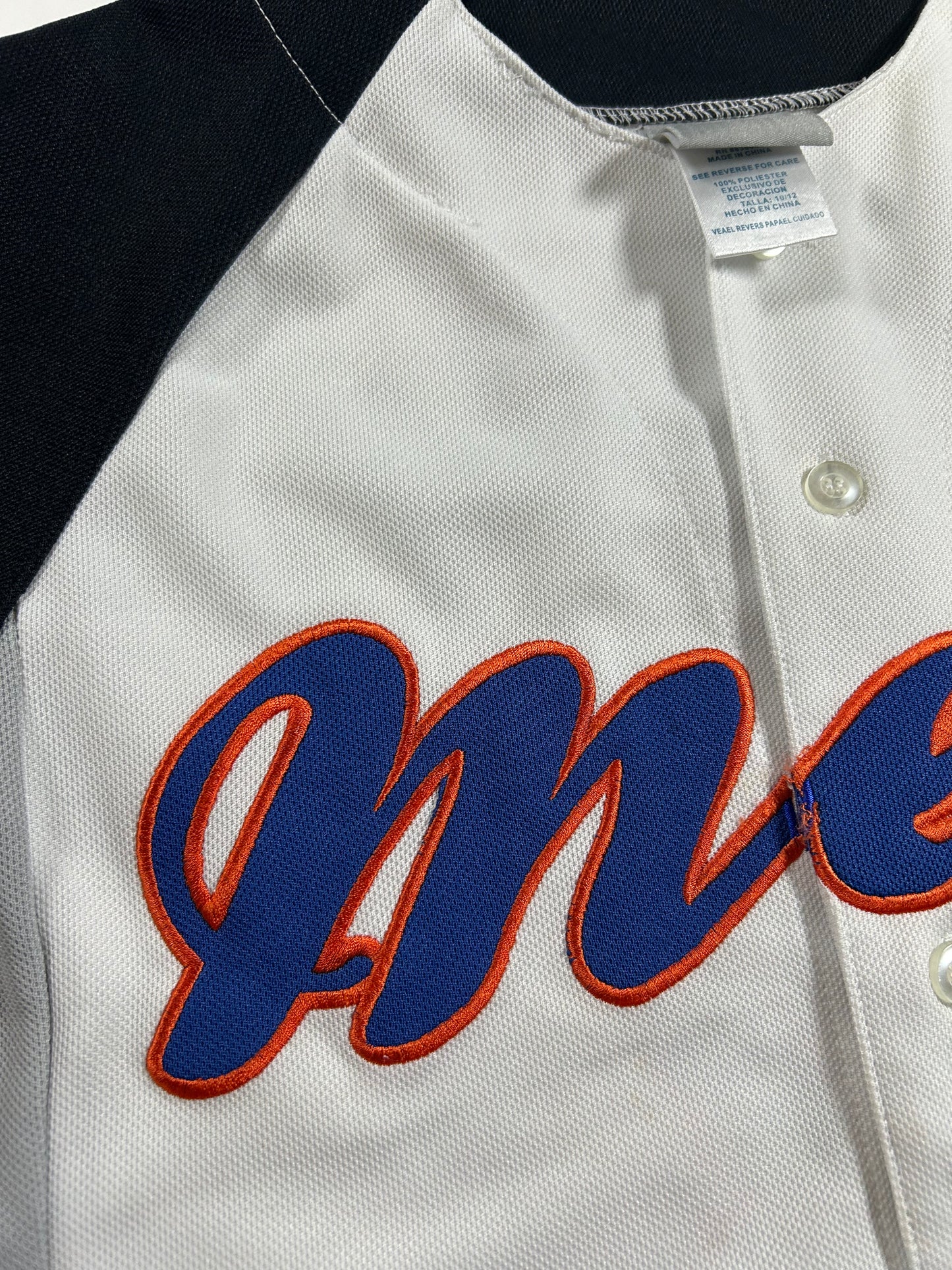 New York Mets Johan Santana Youth Medium 10/12 18.5x25 Inches Jersey Genuine MLB Merchandise