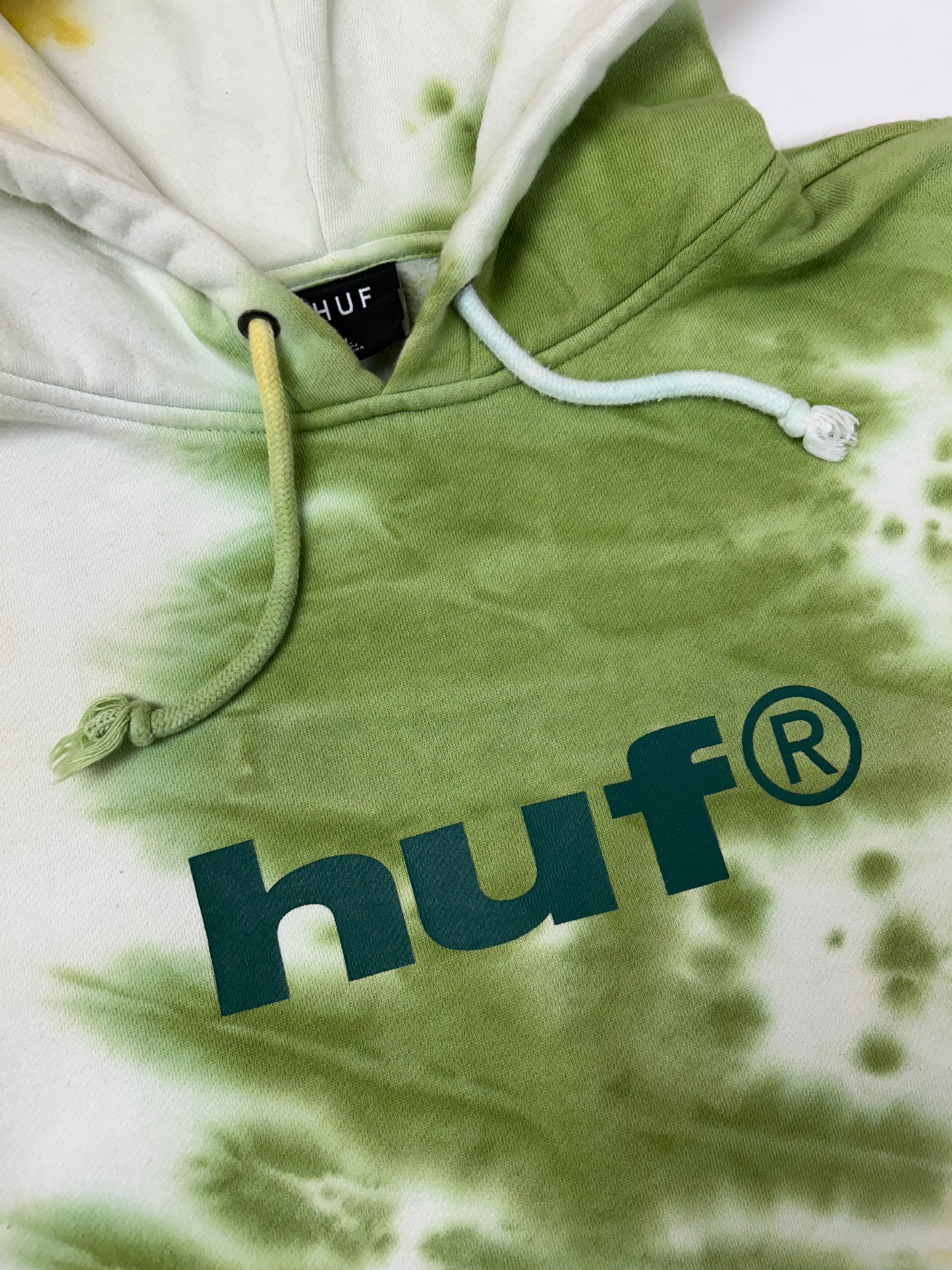 Huf Worldwide Tie-Dye Hooded Sweatshirt Large/Medium Fit 22.5x29 Inches