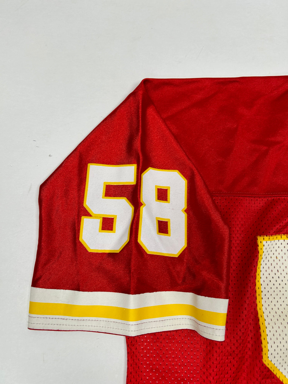 Vintage Logo Athletic Kansas City Chiefs Derrick Thomas # 58 NFL Jersey Red XL 25.75x31.25 Inches