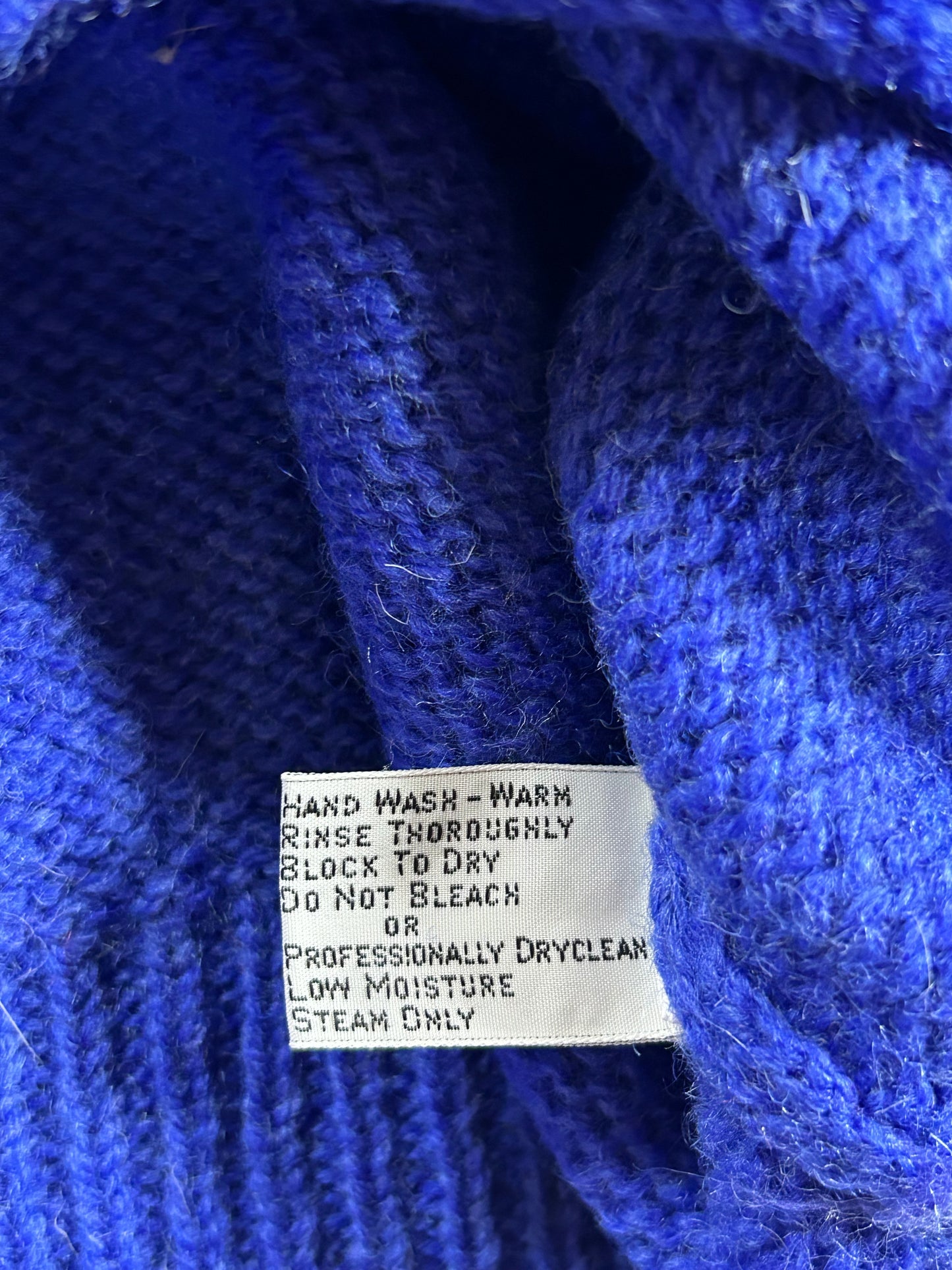 Vintage L.L. Bean Sweater Blue Knit Crewneck Shetland Pure Wool Women’s Small 18.5x26.25 Inches