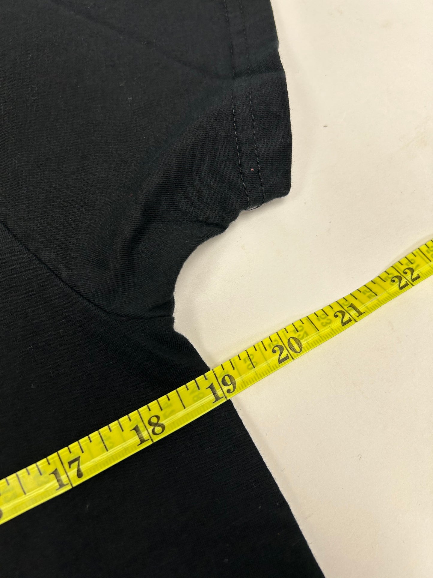 Sabrina Carpenter SC Offical Graphic Tee Women’s Large 19x27.5 Inches