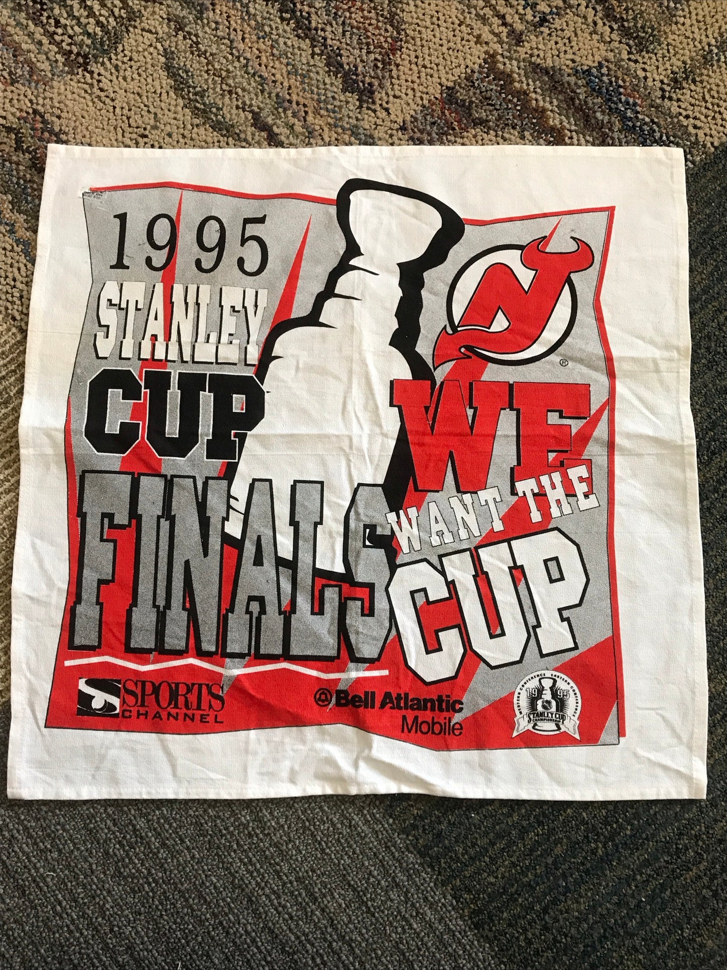 Vintage 1995 NHL New Jersey Devils Rally Towel Stanley Cup Finals Championship