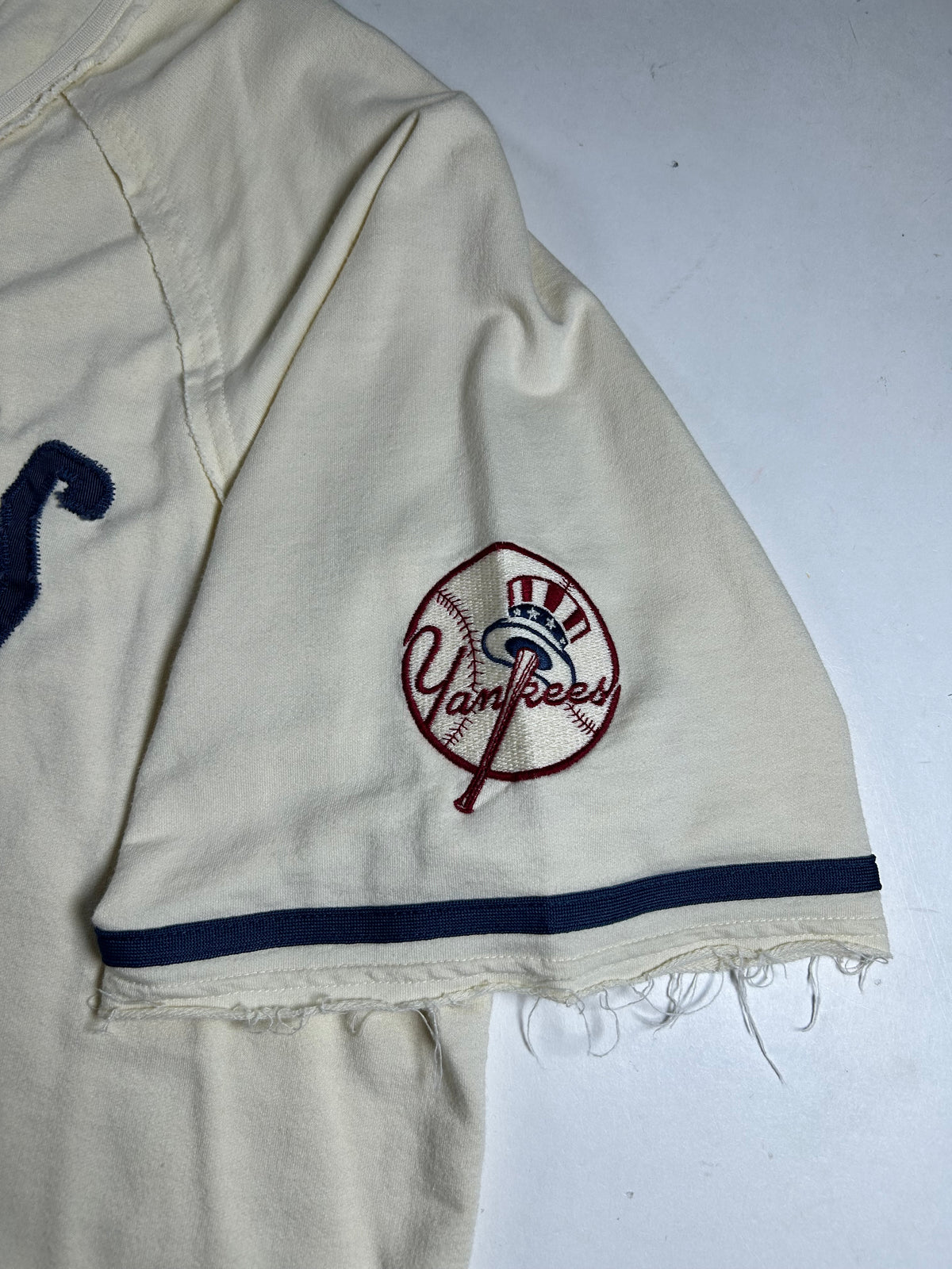 Vintage 2000s Nike Team New York Yankees Baseball Jersey Blank Cream L/XL 25x32.5 Inches