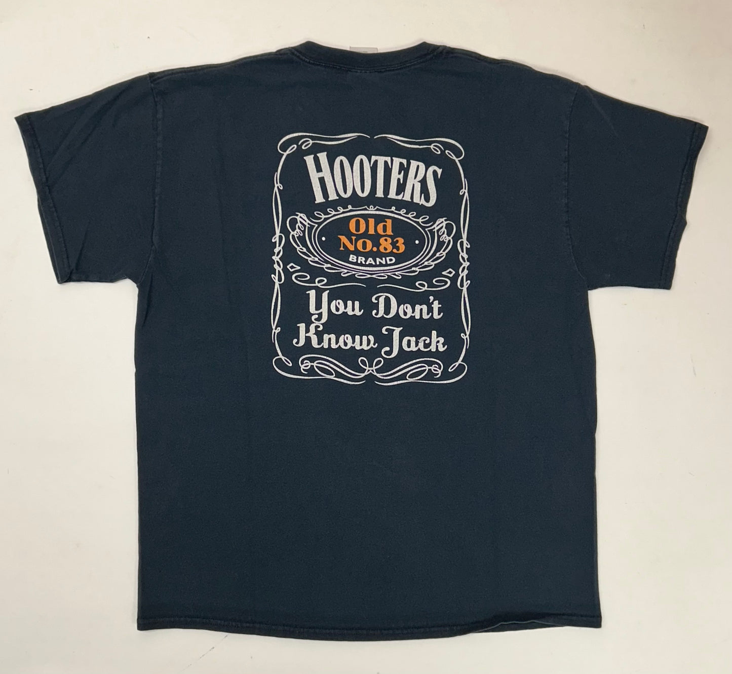 Vintage 2000s Hooters Tampa You Don’t Know Jack Restaurant Jack Daniels Graphic Tee Faded Worn In Worn Large 22.25x28 Inches