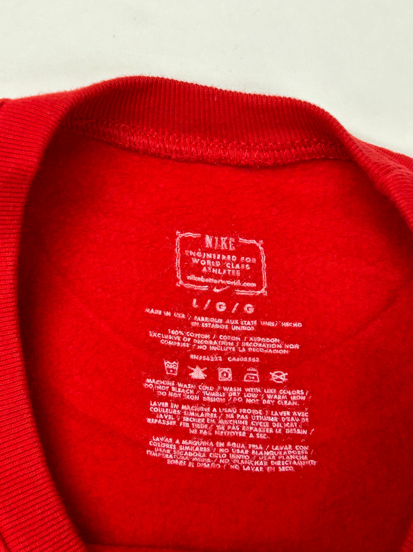 Nike SB Skateboard Crewneck Sweatshirt Made In USA Large/Medium Fit 23.5x27 Inches