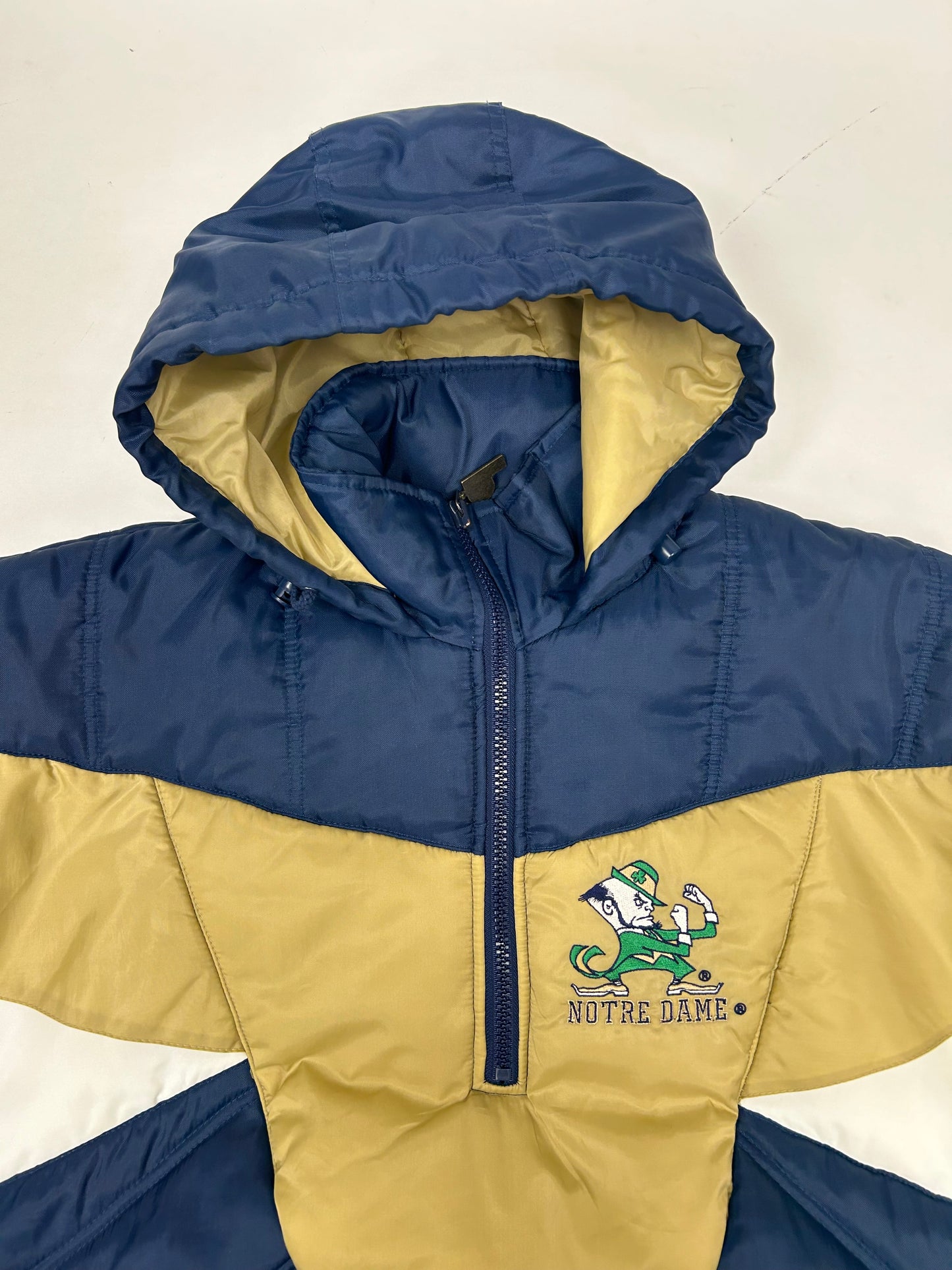 Vintage Notre Dame Fighting Irish Puffer Jacket 1/4 Zip Medium/Large Fit 26.75x29.5 Inches Pro Player 90s