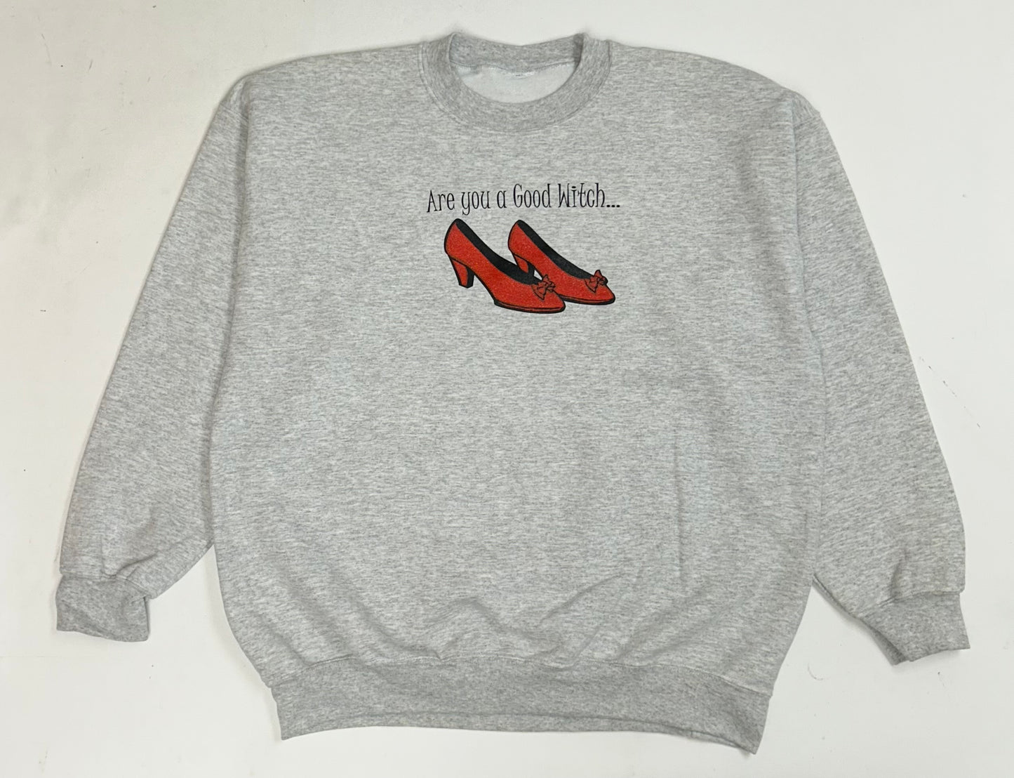 Vintage Are You A Good Witch…Or A Bad Witch? Salem, Massachusetts Wizard Of Oz Feet Casual Tees Funny Parody Crewneck Sweatshirt XL 26.5x29.5 Inches Gray