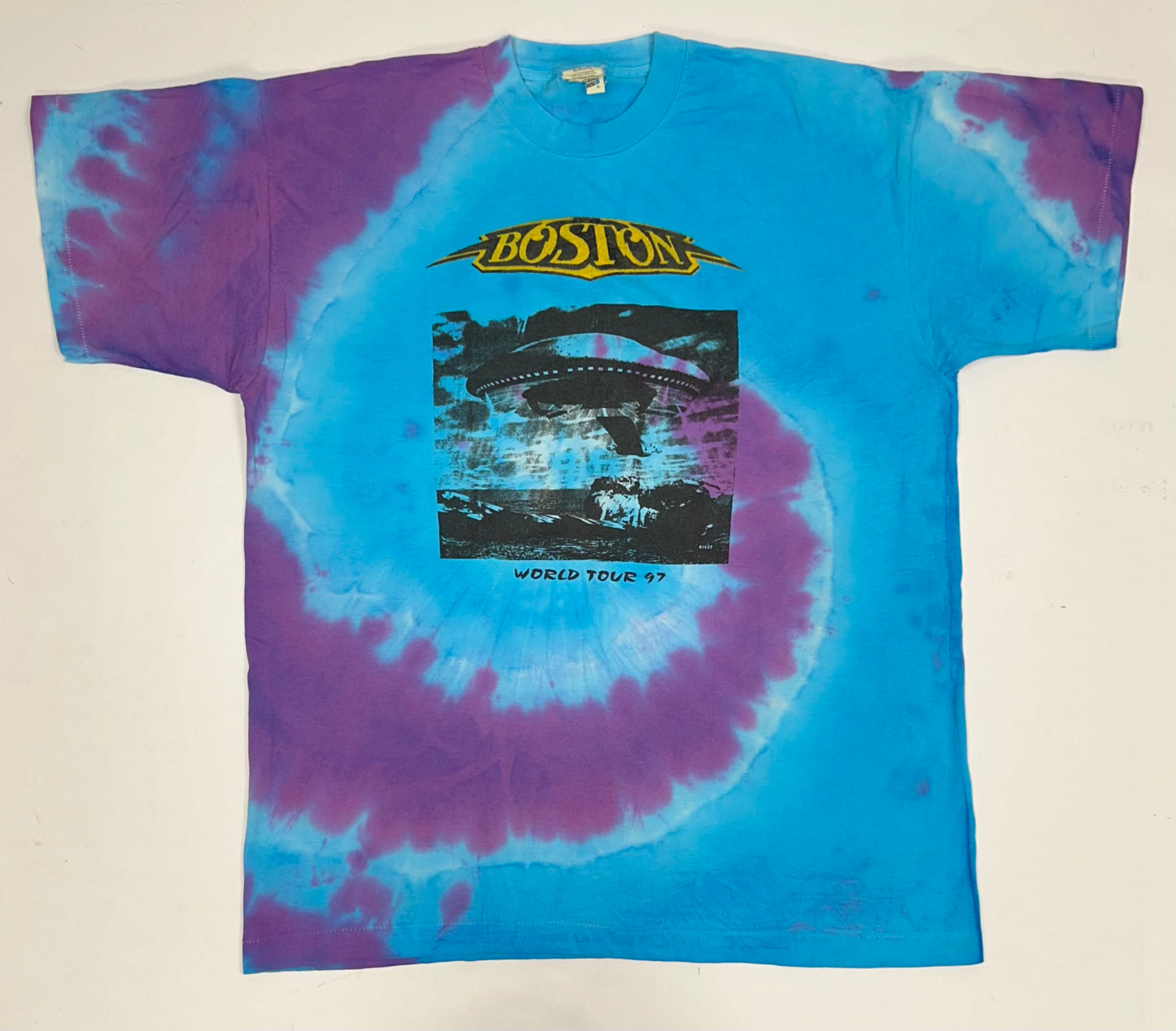 Vintage 1997 Boston World Tour Band Music Tie-Dye Parking Lot Tee XL 23.5x29.75 Inches