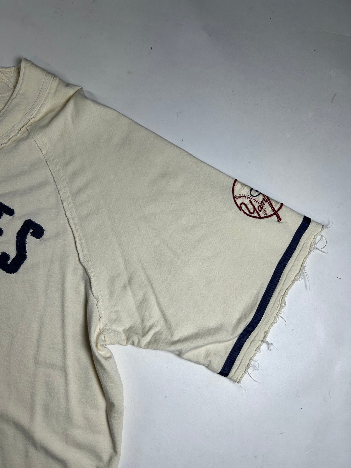 Vintage 2000s Nike Team New York Yankees Baseball Jersey Blank Cream L/XL 25x32.5 Inches