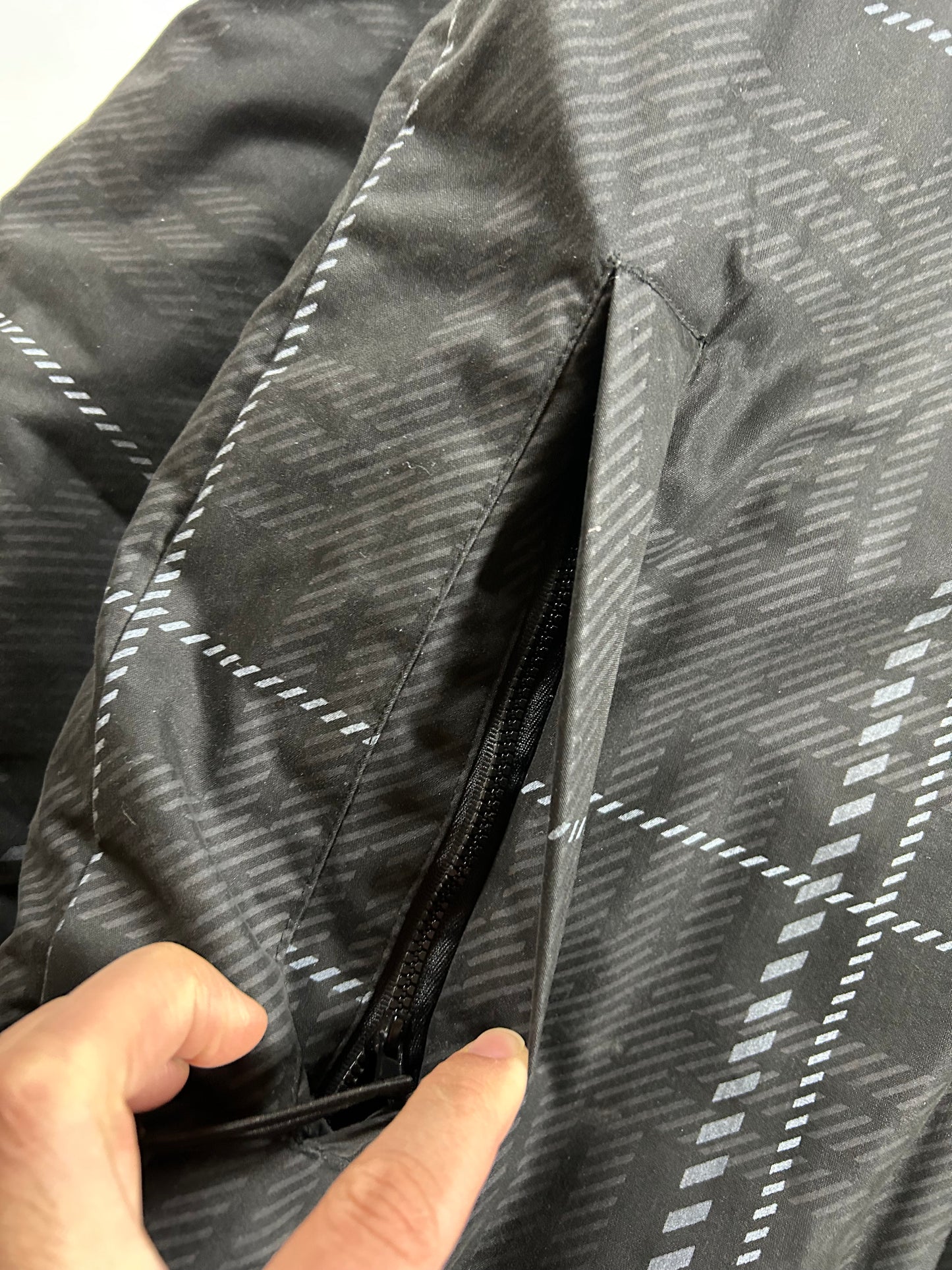 Vintage CCS Skate Catalog Winter Puffer Reversible Jacket Snowboard Skateboard Medium 26x28 Inches