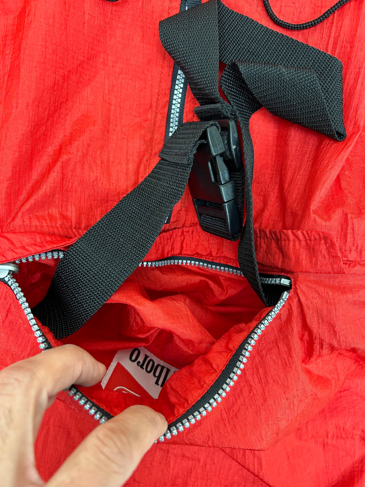 Vintage 90s Marlboro Unlimited Packable Windbreaker Jacket Red Clean XL 28.5x30.75 Inches