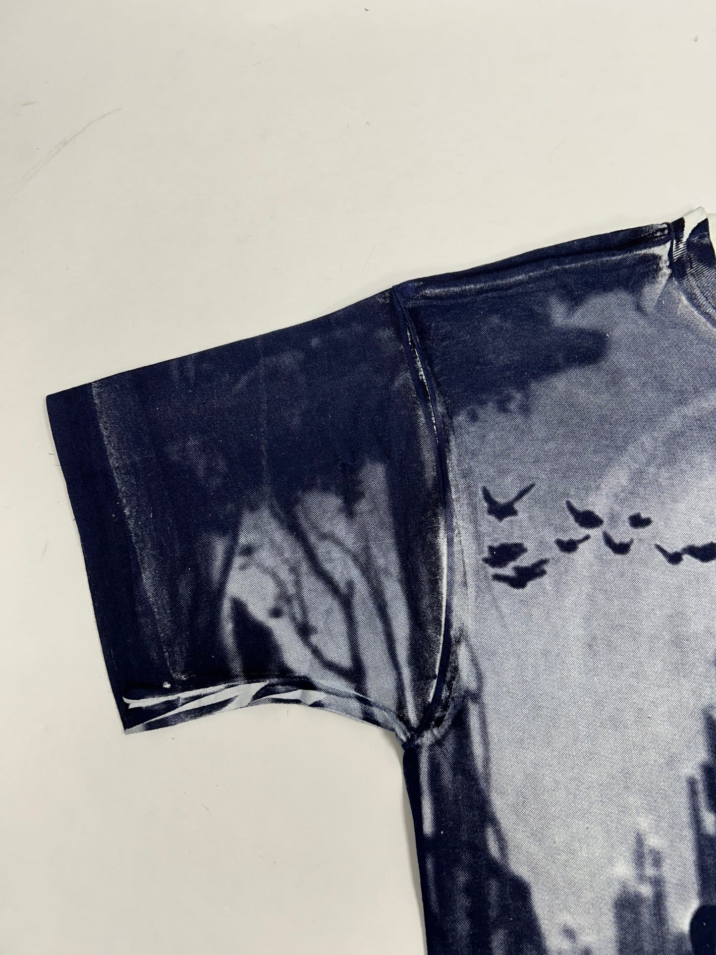 Vintage 1992 The Wizard Of Oz Movie Stanley Desantis All Over Print Tee XL 24.25x32.5 Inches