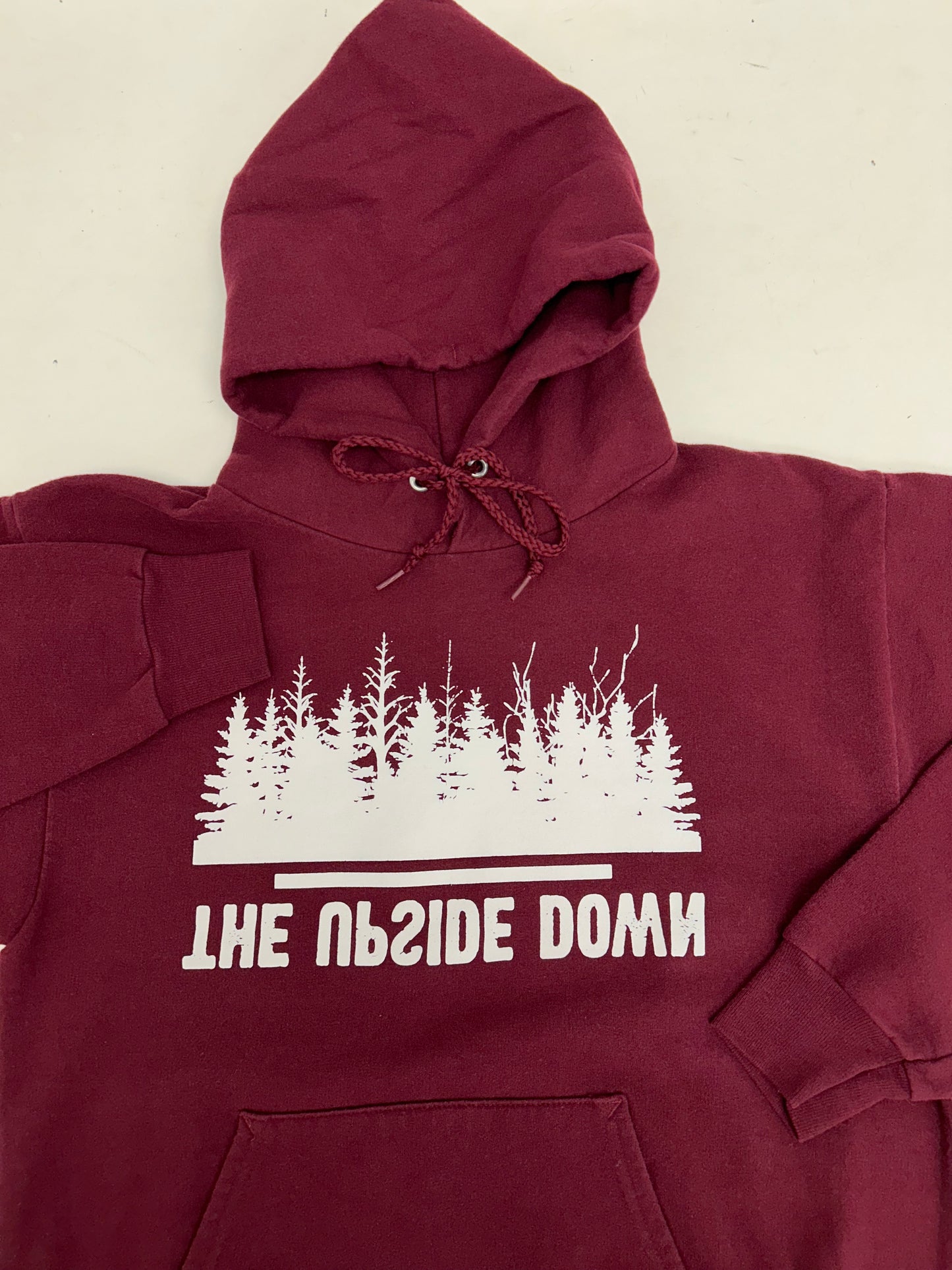 Stranger Things The Upside Down World Hooded Sweatshirt Medium/Small 20x26 Inches