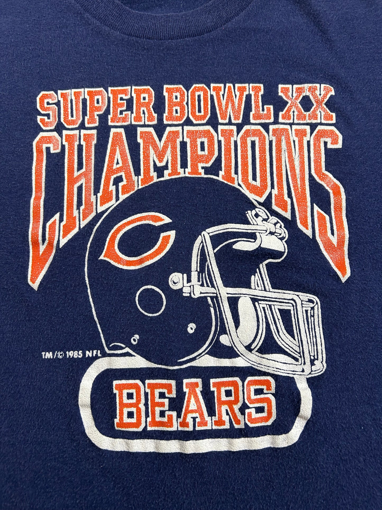 Vintage Logo 7 Chicago Bears NFL Super Bowl XX Champions Tee M/S Fit 19.25x25.5 Inches