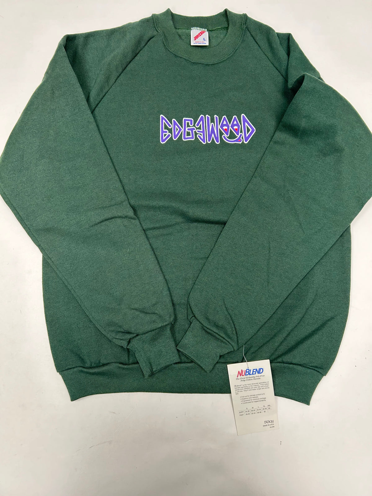 Edgewood NJ first edition “Deeper Than The Roots.” Crewneck Sweatshirt Tagged Large Fits Like Small/Medium 21.5x26.75 Inches Ragland Jerzees Tag BNWT Forest Green