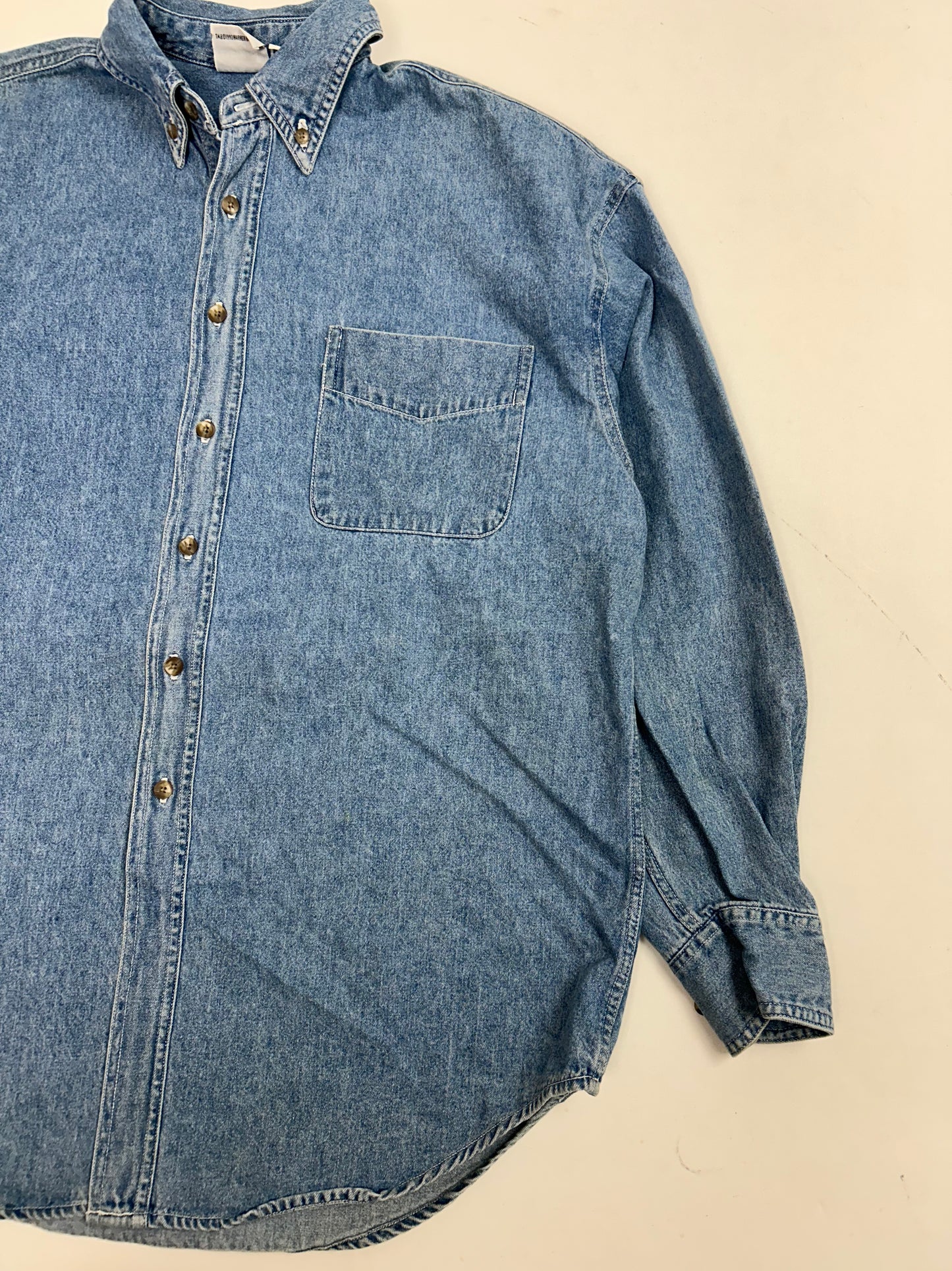 Vintage 1993 Acme Clothing Co. Warner Bros Football Embroidered Logo Denim Button Up Shirt Medium 23.75x30.75 Inches