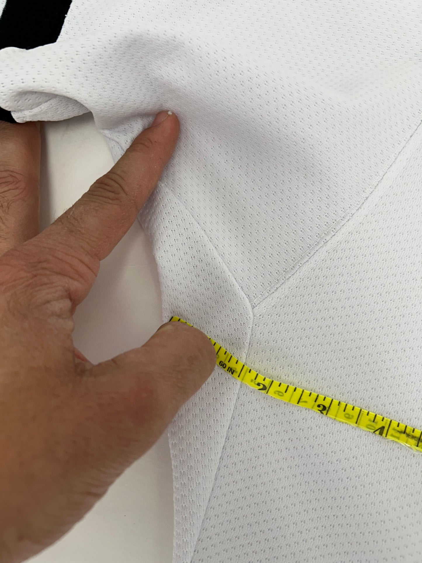 Vintage Starter NHL Chicago Blackhawks Jeremy Roenick Hockey Jersey Men’s Large 28x29.75 Inches