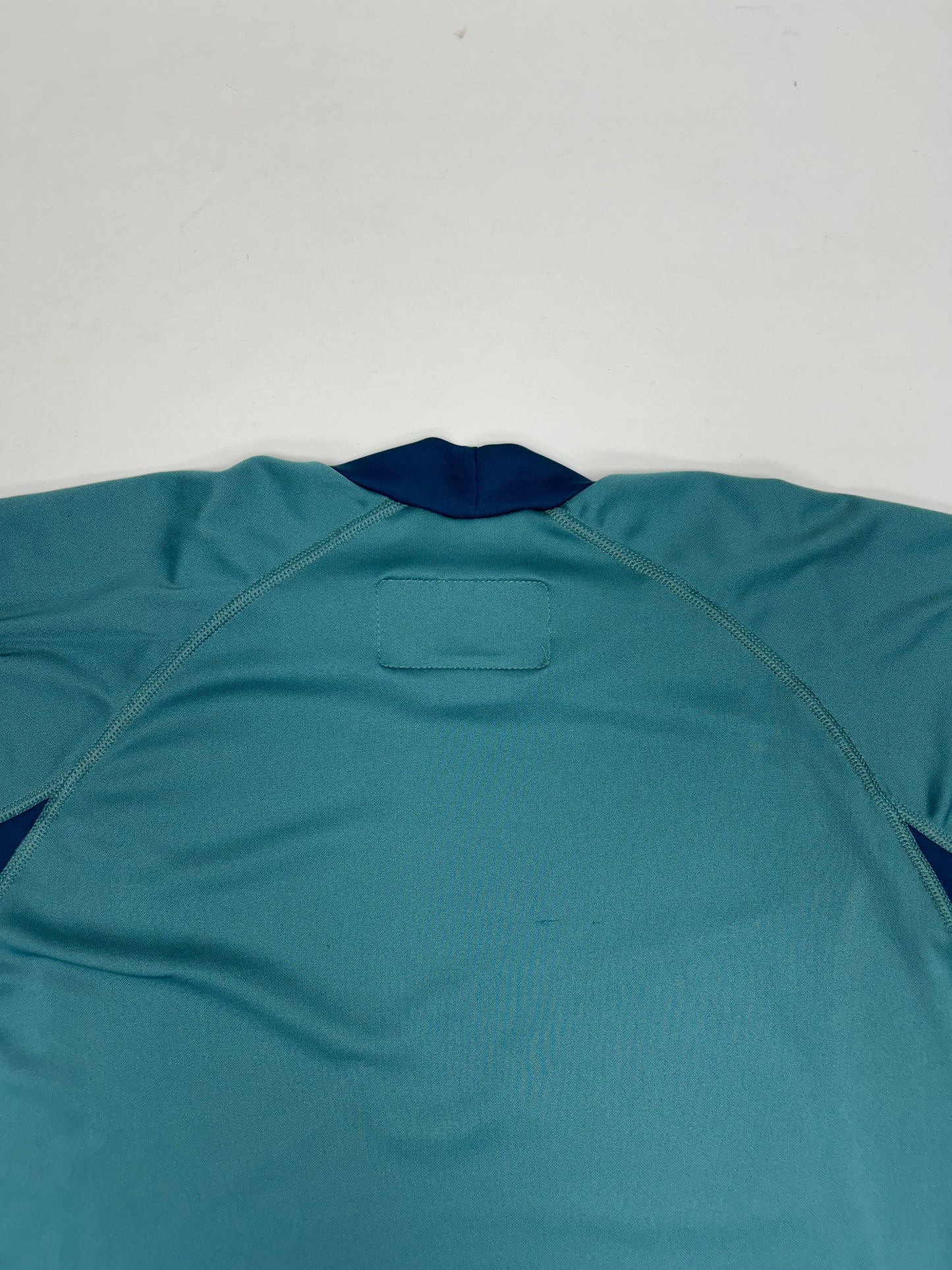 Nike ACG Base Layer 1 All Conditions Gear Vintage Large 22x29.5 Inches Blue