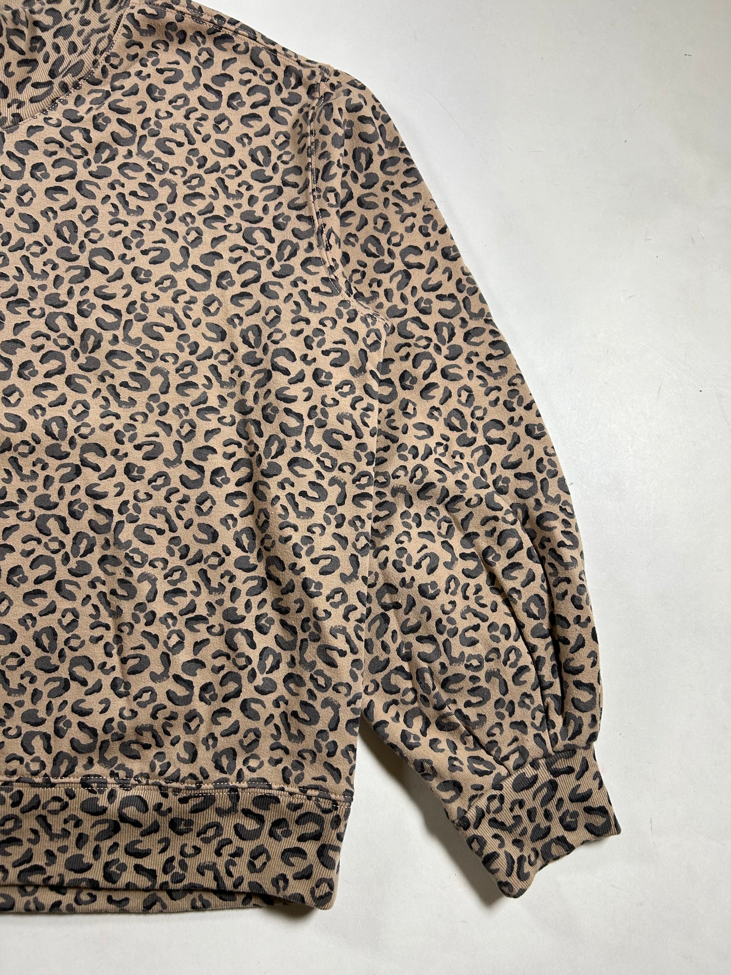 Abercrombie & Fitch Leopard Cheetah Print Pullover Shirt Soft Women’s Small 21.5x25 Inches Brand New With Tag
