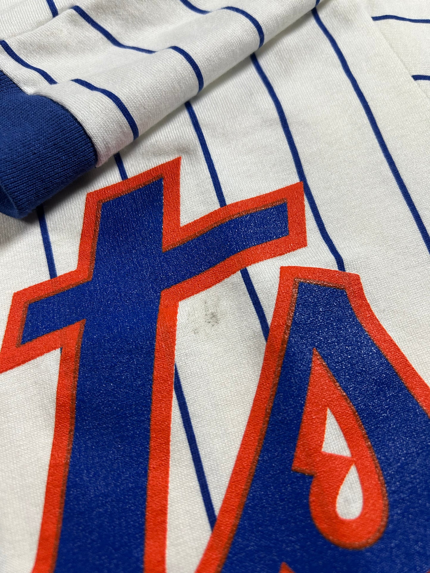 Vintage 90s Russell Athletic New York Mets MLB Pinstripe Baseball Jersey Style Tee Medium 20x29.5 Inches Small Spot