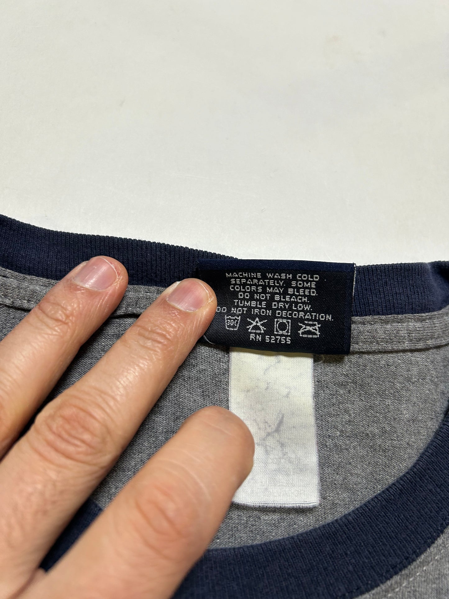 Vintage 00s Jansports Seton Hall Stillman School Of Business College Long Sleeve Tee Large Can Fit XL 23.25x30.25 Inches Gray/Blue