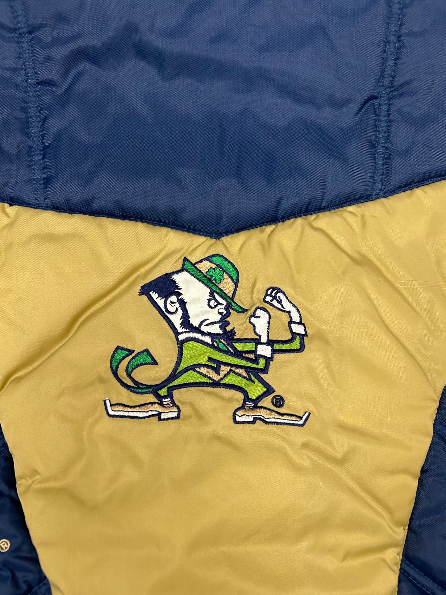 Vintage Notre Dame Fighting Irish Puffer Jacket 1/4 Zip Medium/Large Fit 26.75x29.5 Inches Pro Player 90s