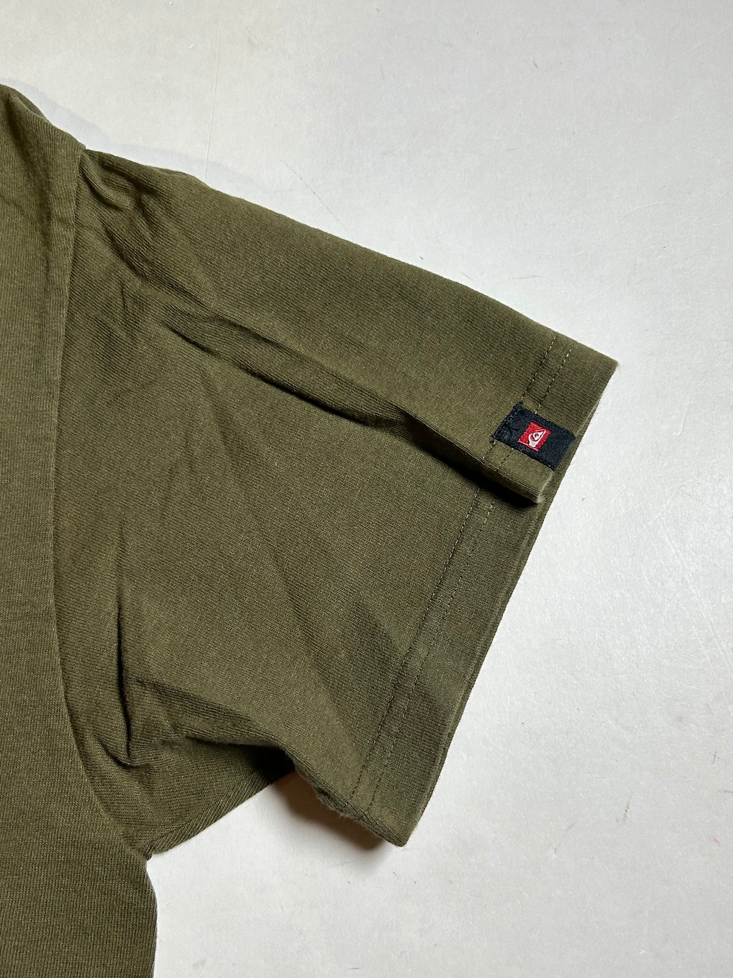 Vintage Quiksilver Boarding Company Surfing Surf Skate Tee Green USA Made Medium 20.5x27.5 Inches