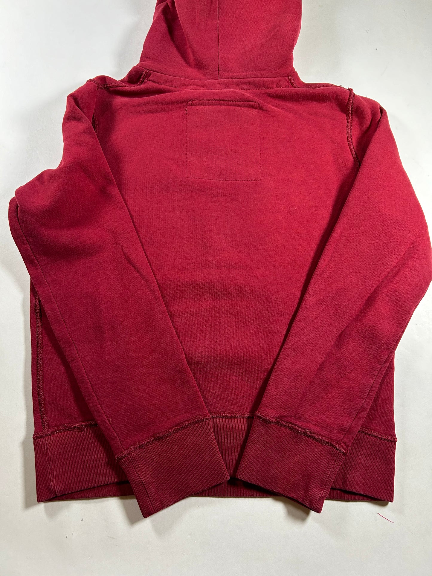 Hollister 22 California Graphic Logo Pullover Hooded Sweatshirt Small 22.25x26.75 Inches Red