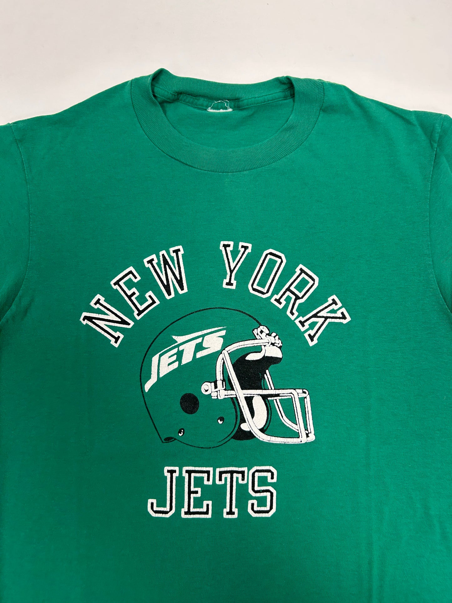 Vintage New York Jets NFL Helmet Logo Tee Small/Medium Fit 19x27.75 Inches