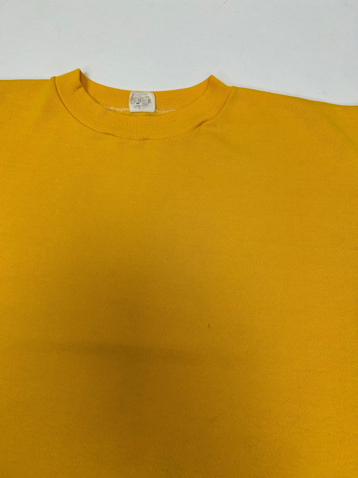 Vintage 70s Russell Athletic Sweatshirt Crewneck Blank Golden Yellow Boxy Fit 24.75x25 Inches