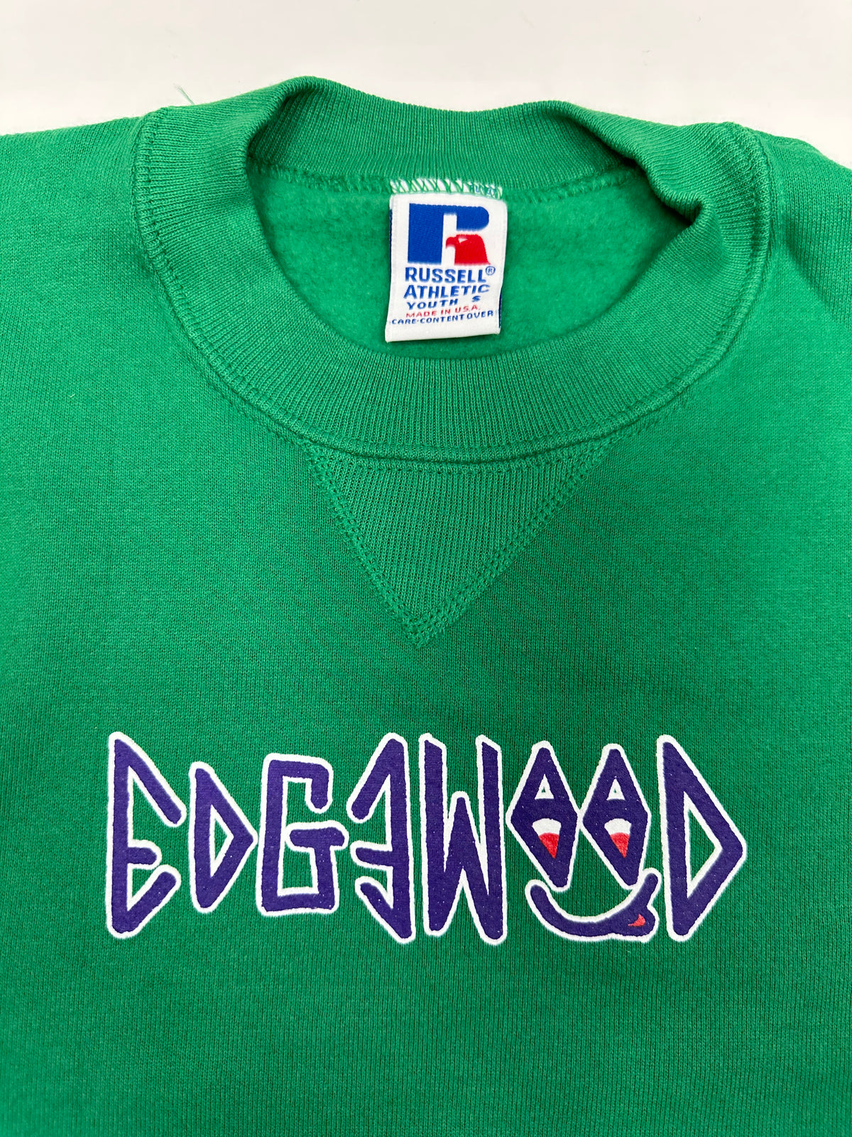 Edgewood NJ “Deeper Than The Roots.” First Edition Crewneck Sweatshirt Tagged Youth Small 90s Russell Athletic 50/50 Blend Made In USA DS Kelley Green 17x19