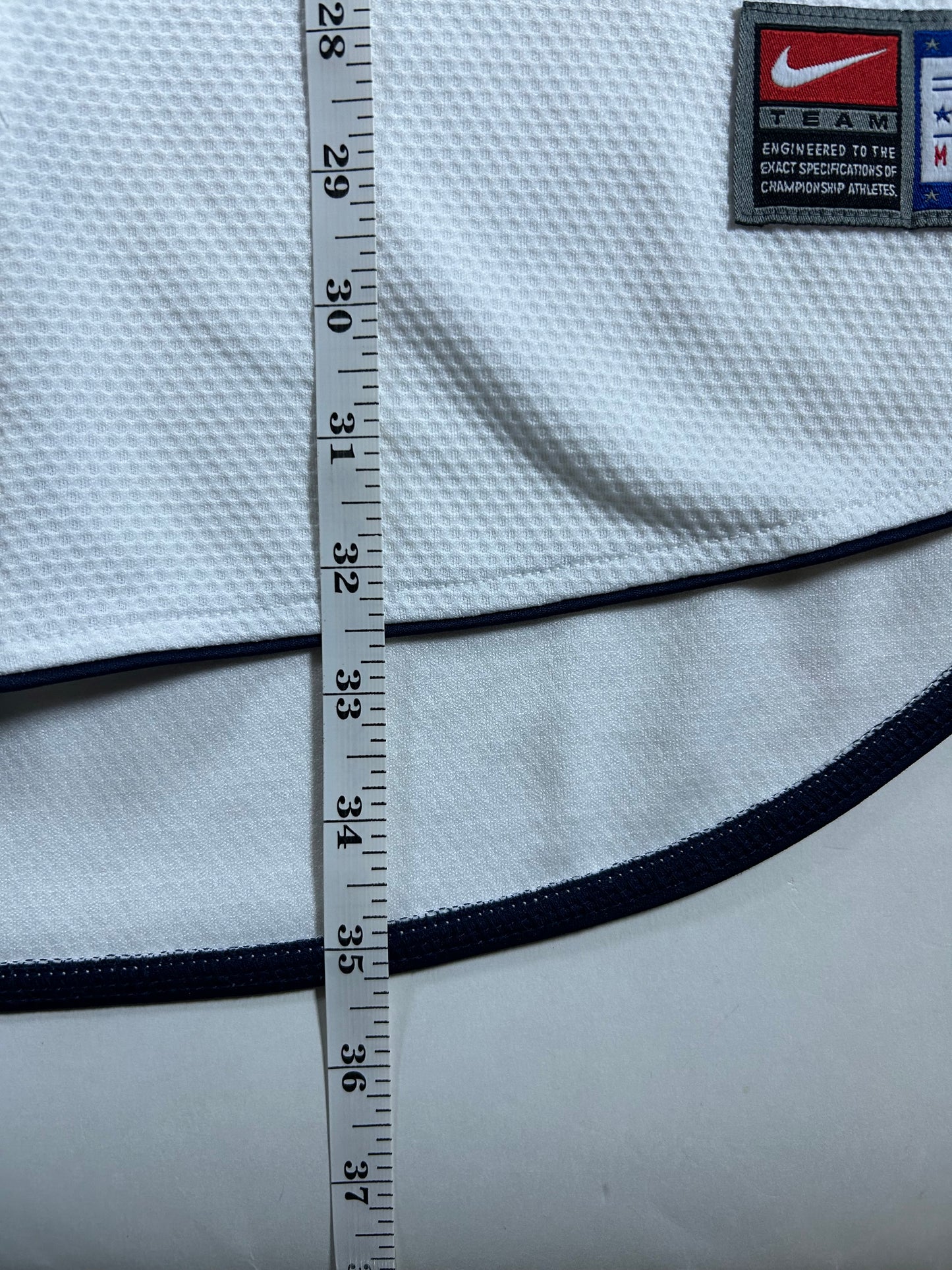 Vintage 2000s Nike Team New York Yankees MLB Blank Jersey Tagged Medium Fits Like A L/XL Best 26.75x32.5/35.25 Inches