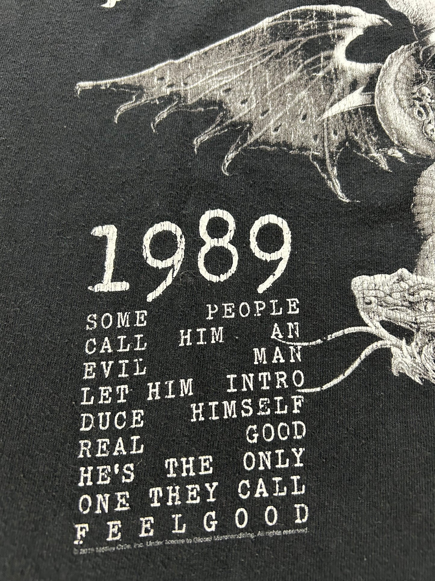 Motley Crue Hollywood, CA 1989 Band Tee 2013 Graphic Tee Large 21.25x28 Inches Black