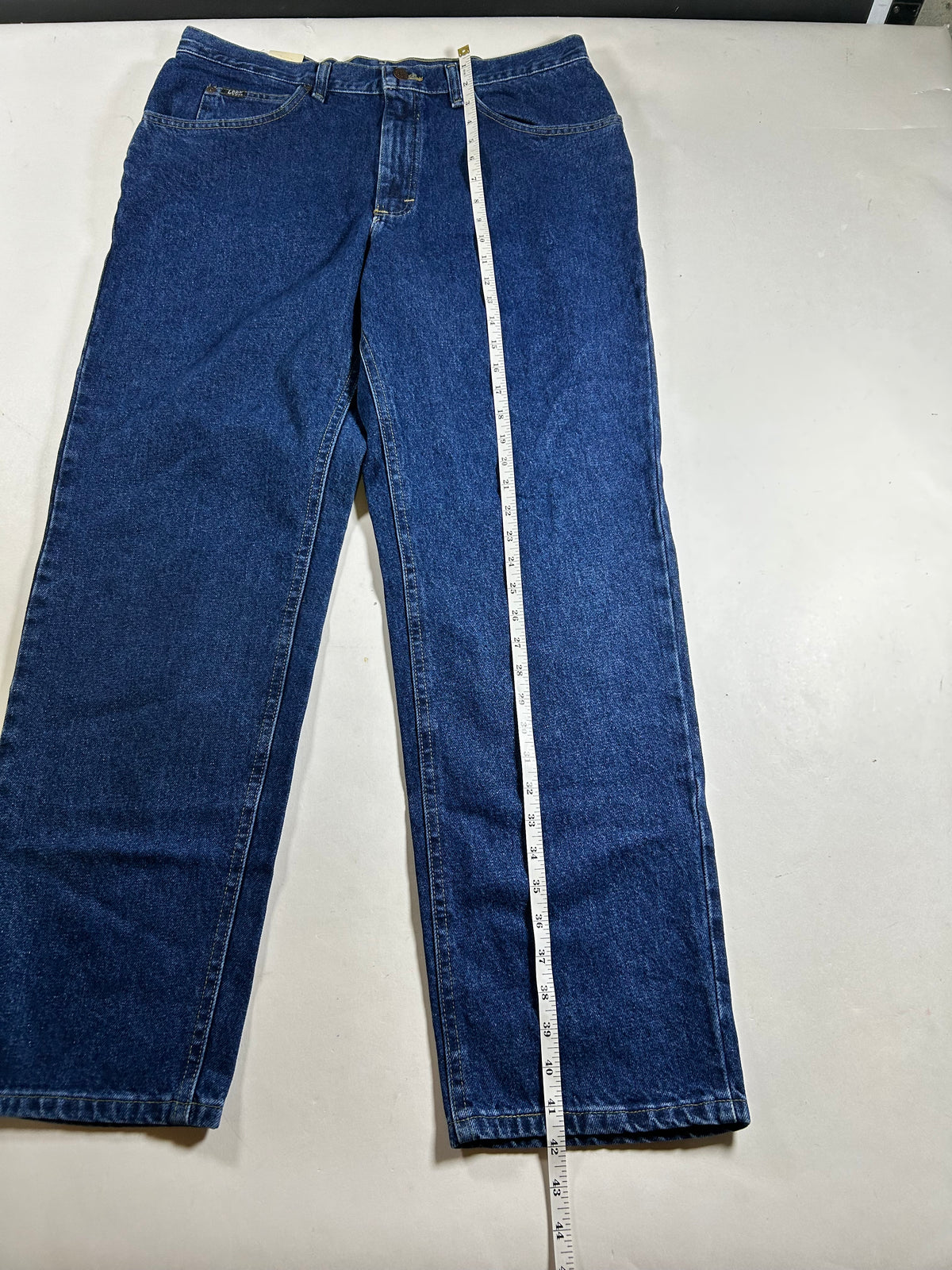 Vintage Lee Blue Jeans Relaxed Fit Deadstock NWT Size 36x30 Tapered Leg 1999 New About 17.25x42 Inches