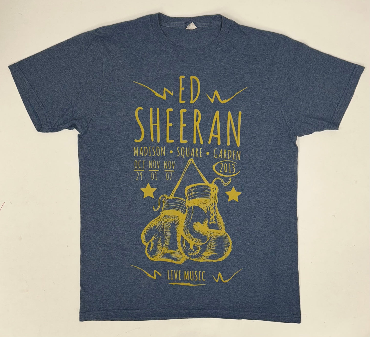 2013 Ed Sheeran Madison Square Garden Live Music Tour Tee M/L Fit 20.5x27.75 Inches