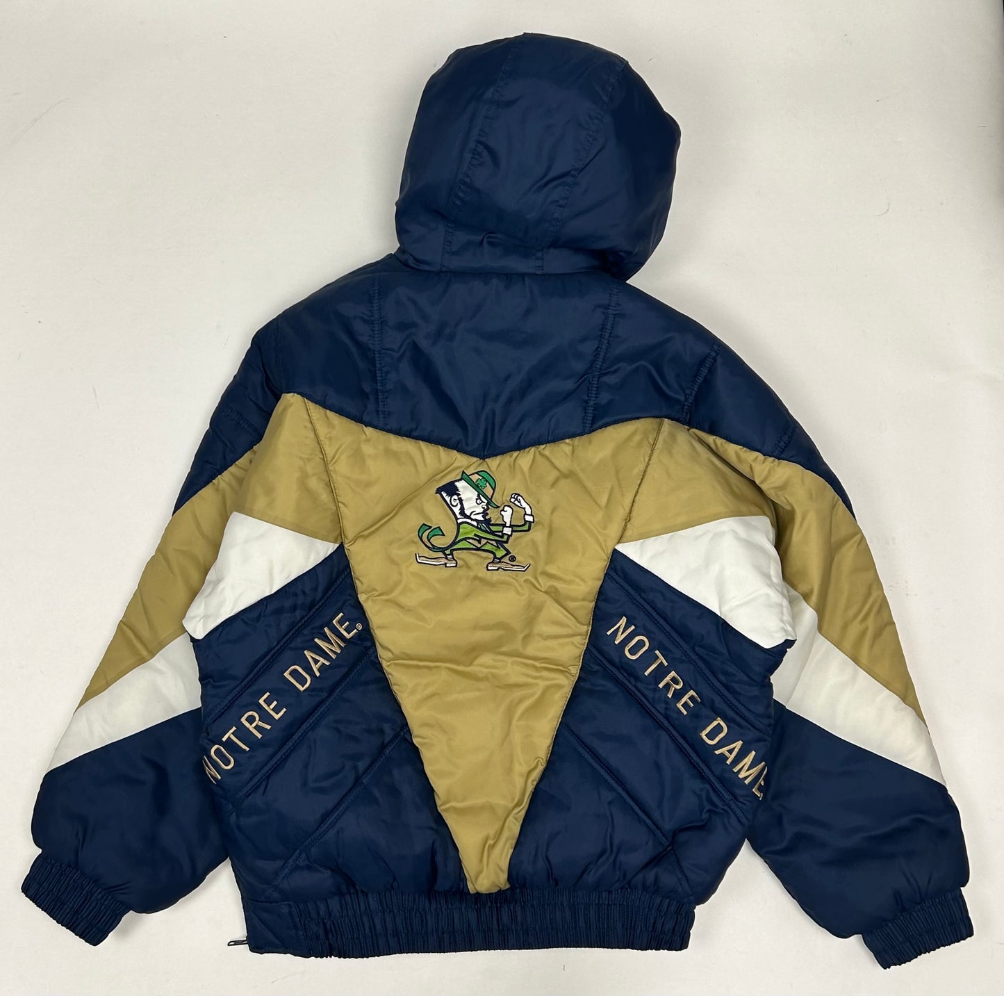 Vintage Notre Dame Fighting Irish Puffer Jacket 1/4 Zip Medium/Large Fit 26.75x29.5 Inches Pro Player 90s