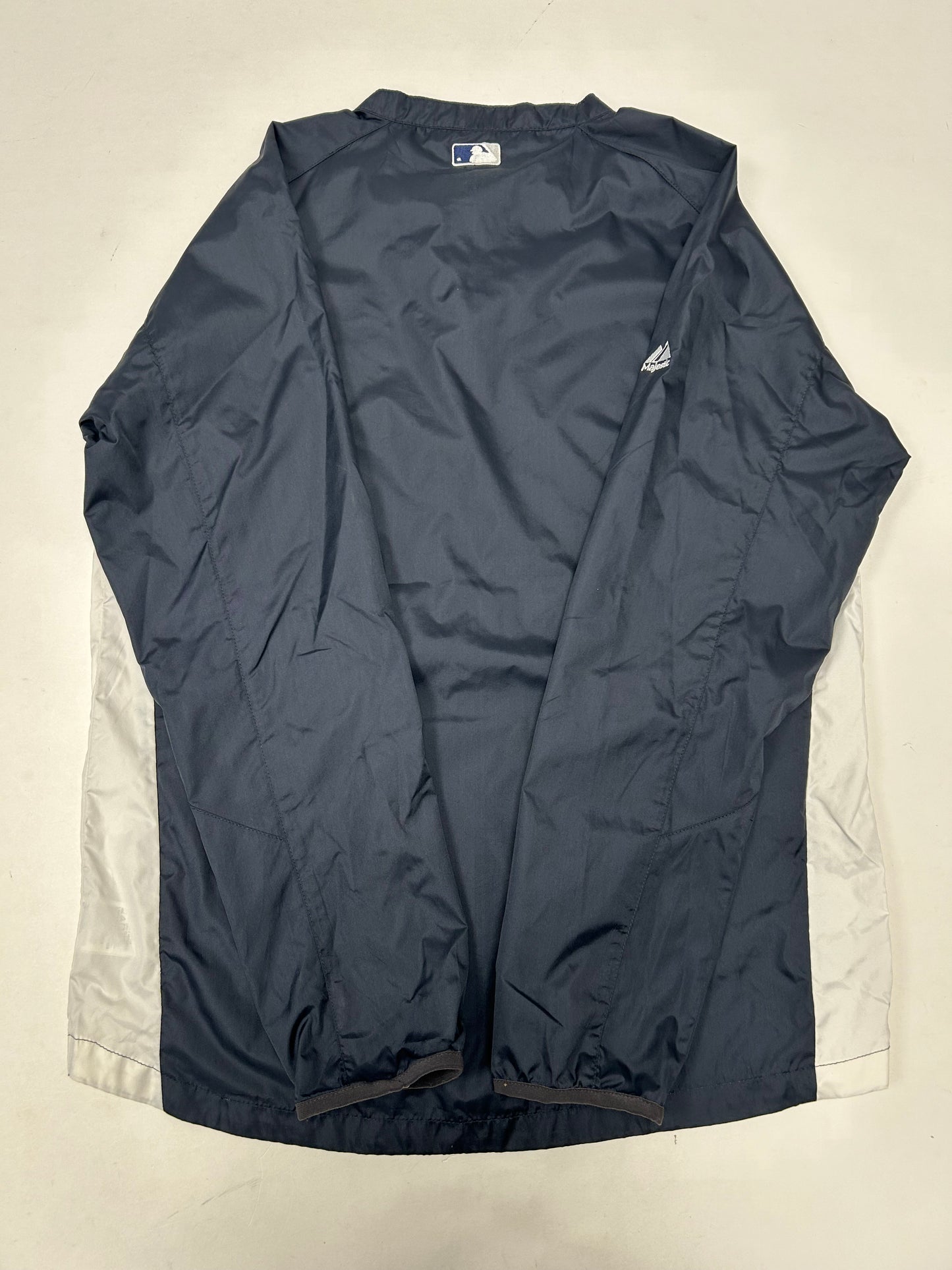 Majestic New York Yankees MLB Pullover Windbreaker Light Jacket Youth XL Fits Adult Small 22x30.25 Inches
