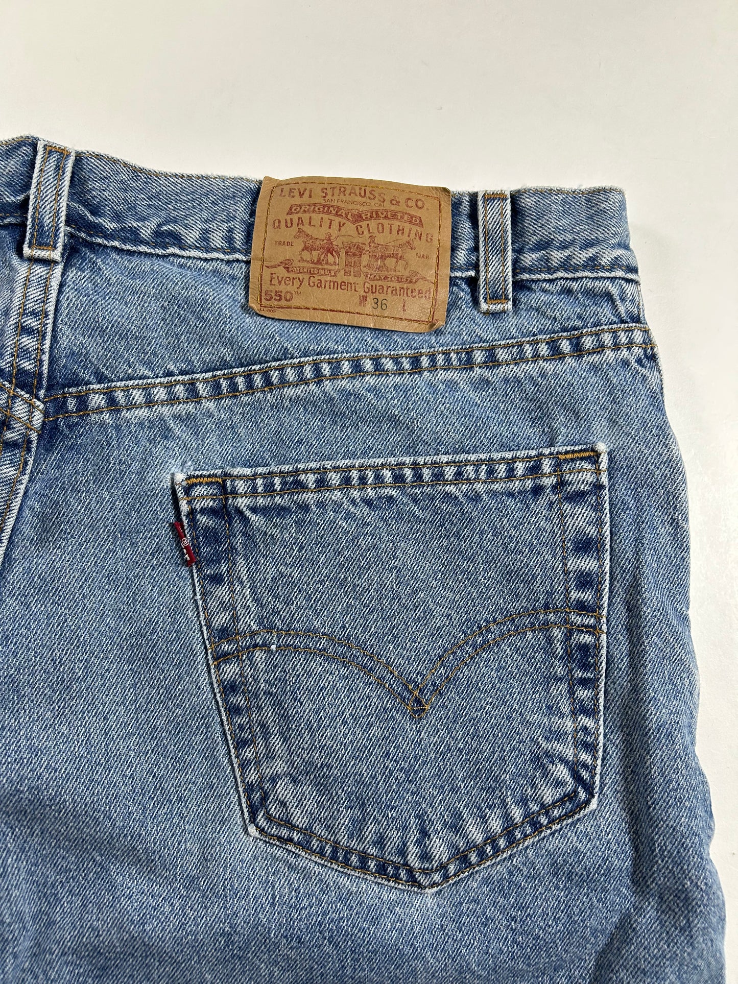 Vintage Levi's 550 USA Denim Blue Jean Shorts Relaxed Fit 36 18.5x21.75 Inches 100% Cotton