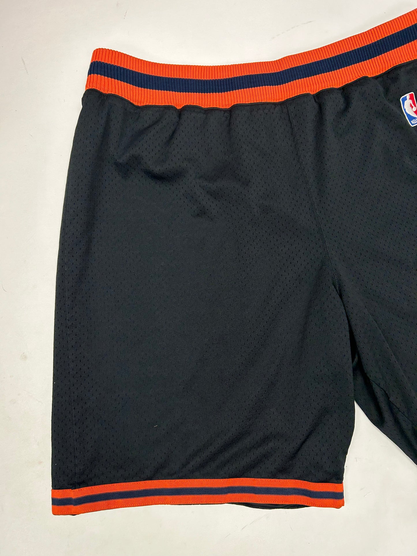 Vintage Nike Team New York Knicks Shorts 1978 Throwback Rewind Mens XL 20x22.25 Big Fit Elastic & Drawstrings Works 90s