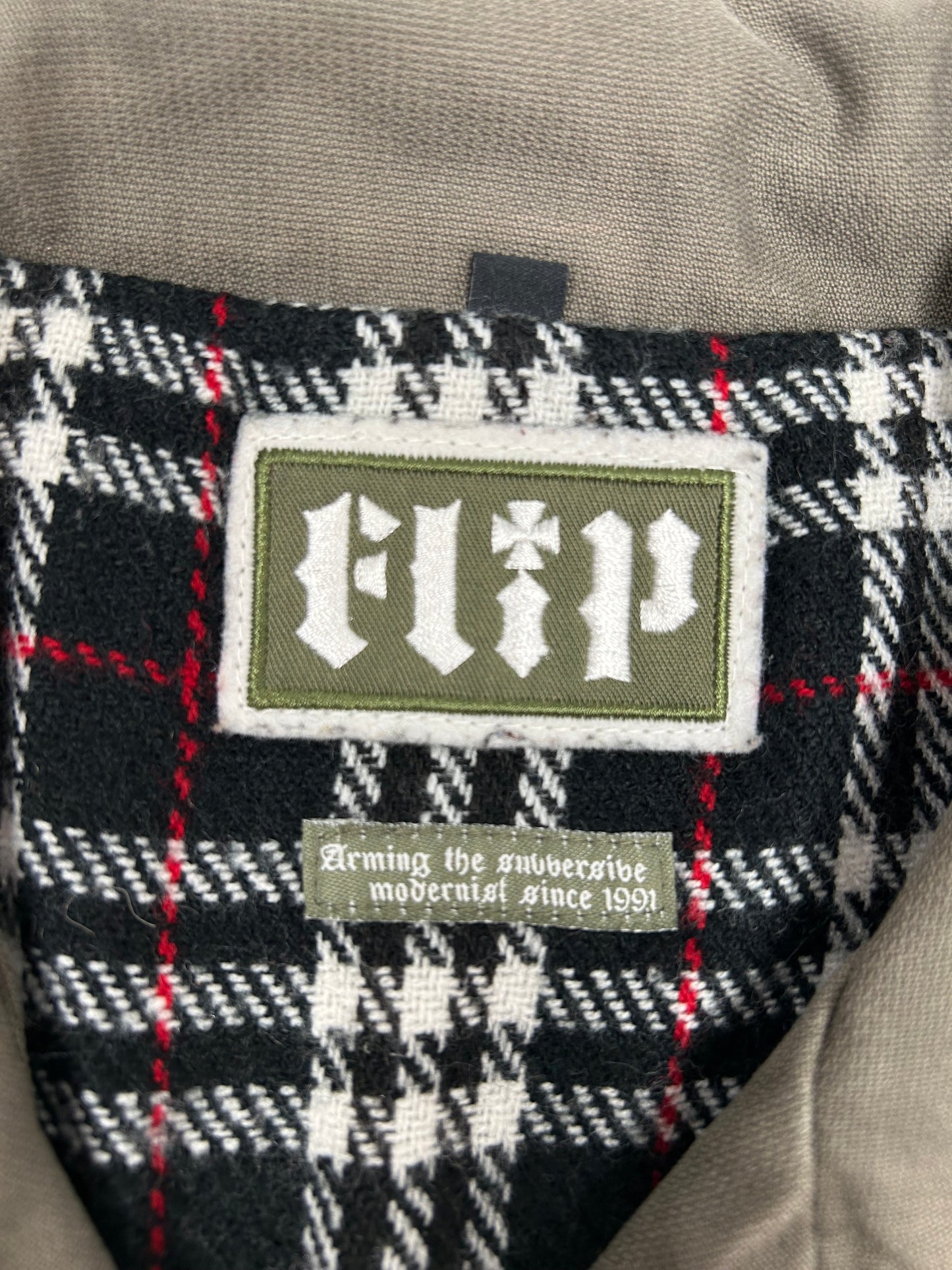 Vintage Flip Skateboards Army Military Style Zip Skateboarding Jacket Medium 24.5x27.25 Inches