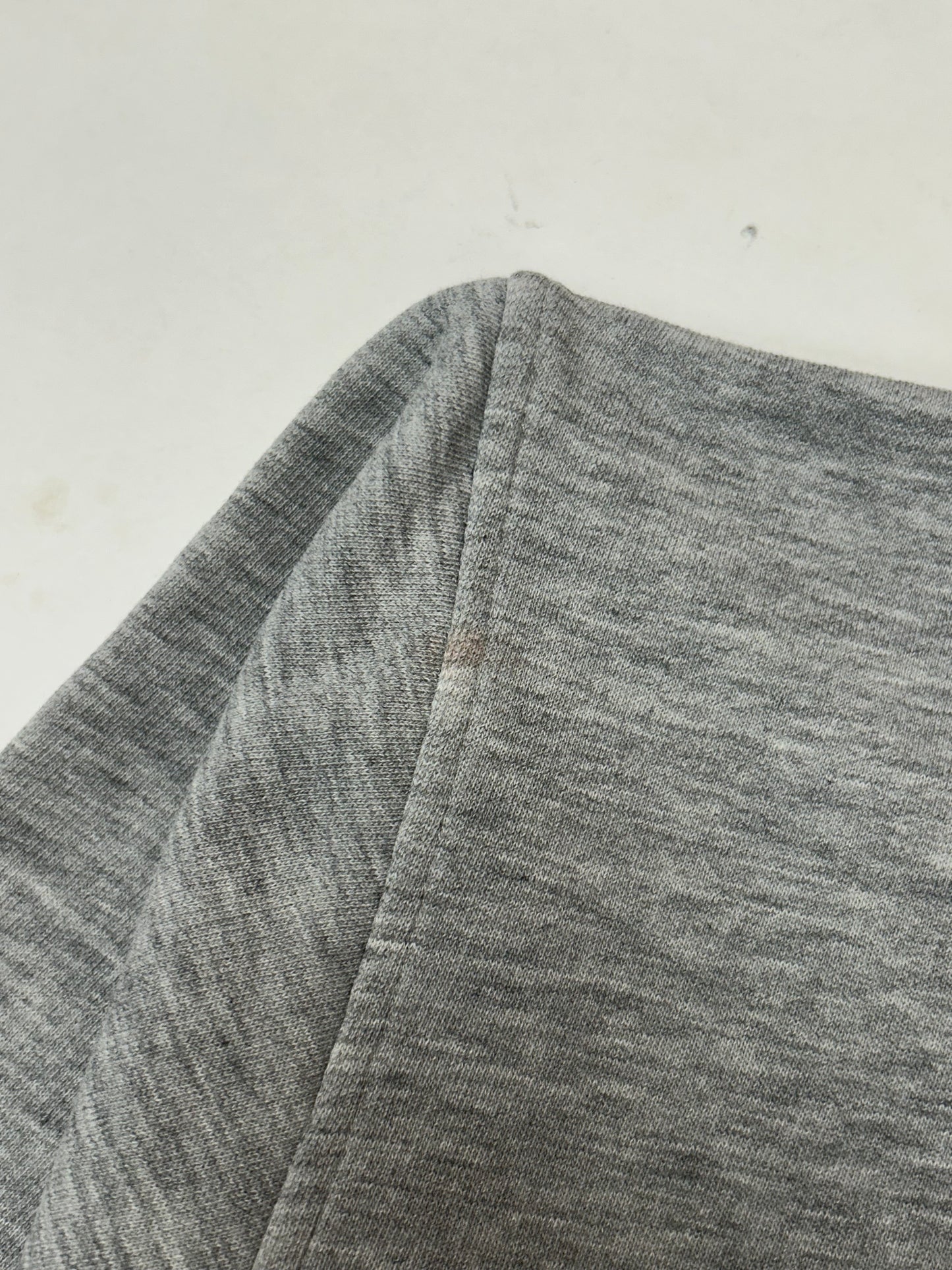 Vintage 00s Nike Swoosh Embroidered Chest Logo Essential Crewneck Sweatshirt 2XL/XL Fit 27.5x29.75 Has Small Flaw On Side As Is