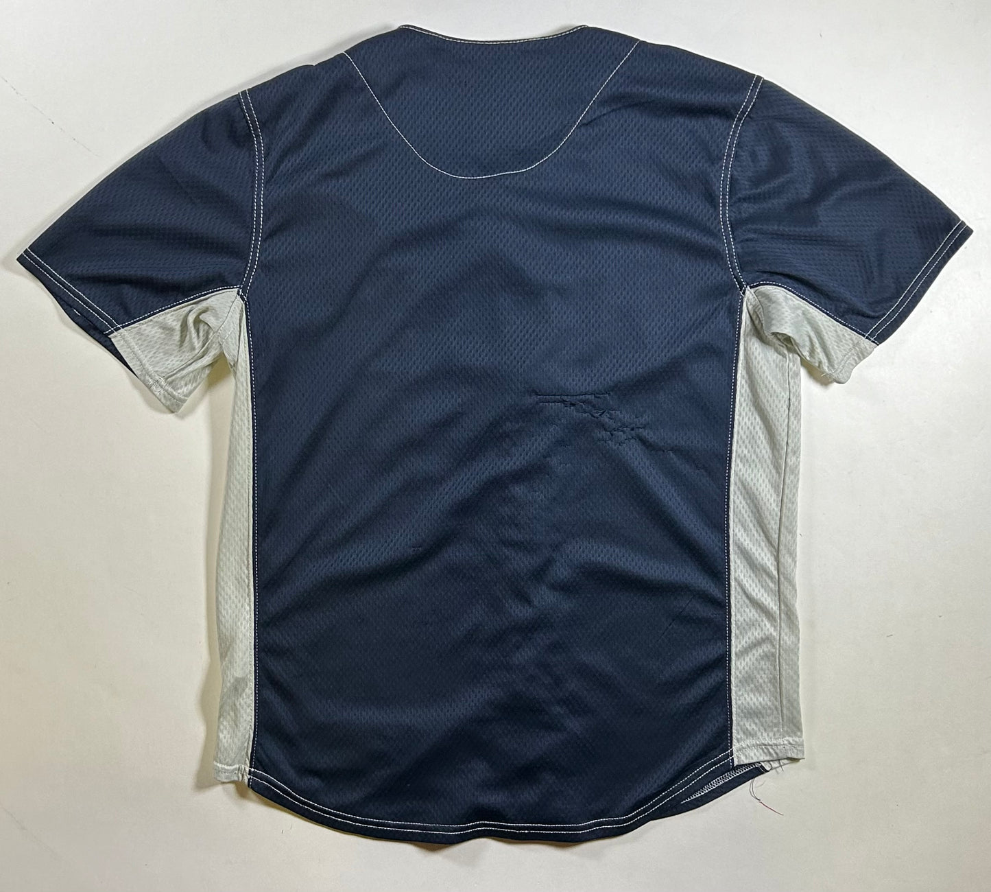 True Fan Genuine Merchandise New York Yankees Blank MLB Jersey Youth Large 19.5x26 Inches As Is Has Flaw