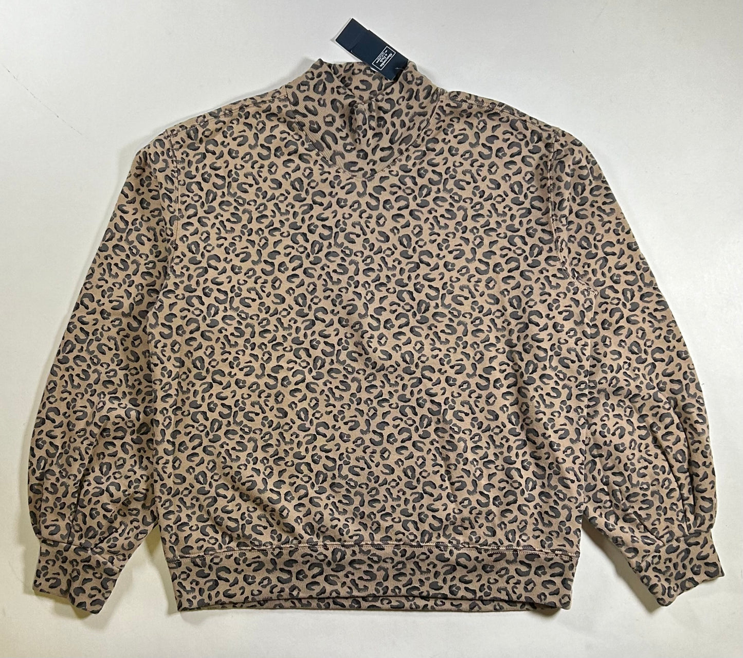 Abercrombie & Fitch Leopard Cheetah Print Pullover Shirt Soft Women’s Small 21.5x25 Inches Brand New With Tag