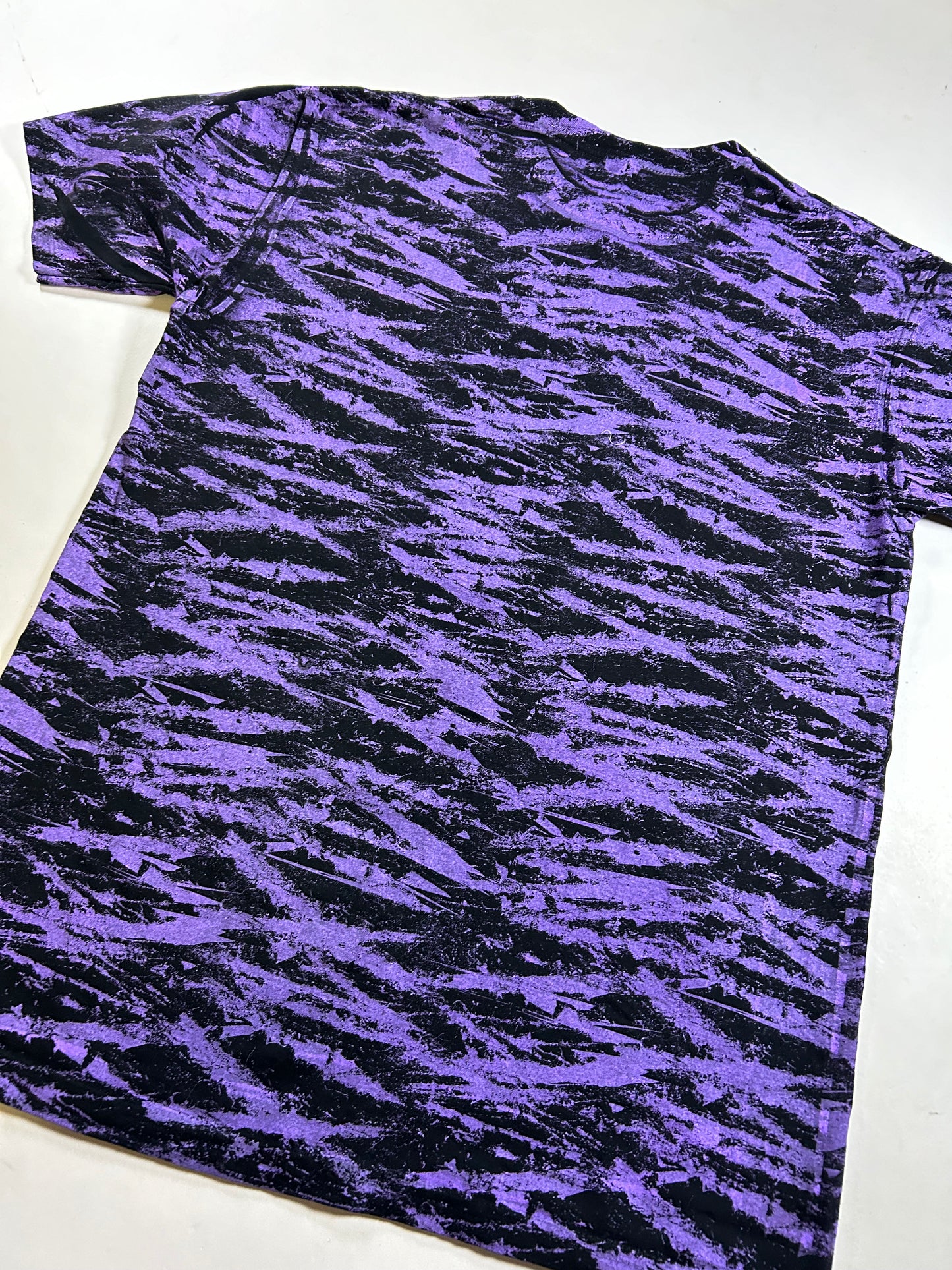 Hawk Skateboarding Tony Hawk Brand Skateboard Skate Tee Medium 20.25x28.25 Inches Purple and Black