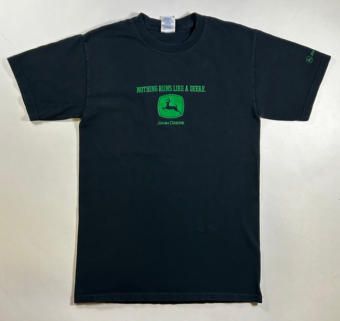 Vintage 00s John Deere “Nothing Runs Like a Deere” Brand Promo Tee Small 17.75x27.25 Inches Y2K