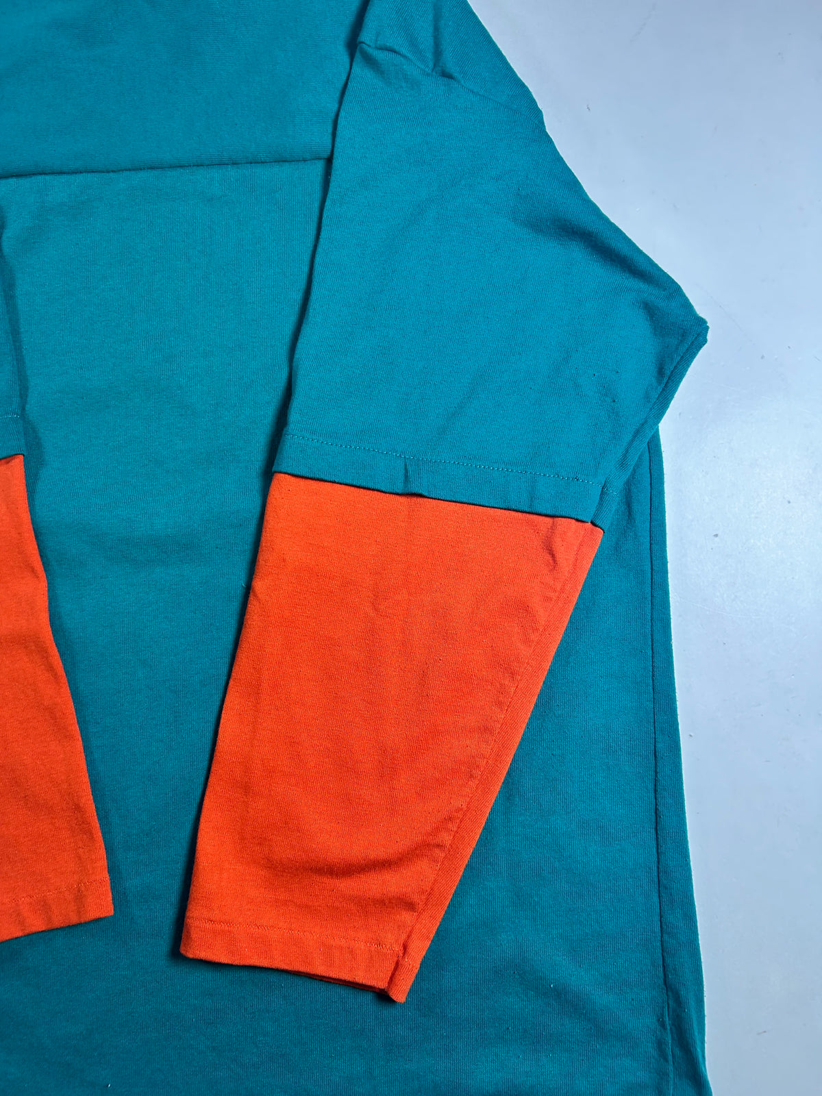 Vintage 1980s Rawlings Miami Dolphins Dan Marino #13 jersey-style t-shirt M/L 20.25x27.75 Inches
