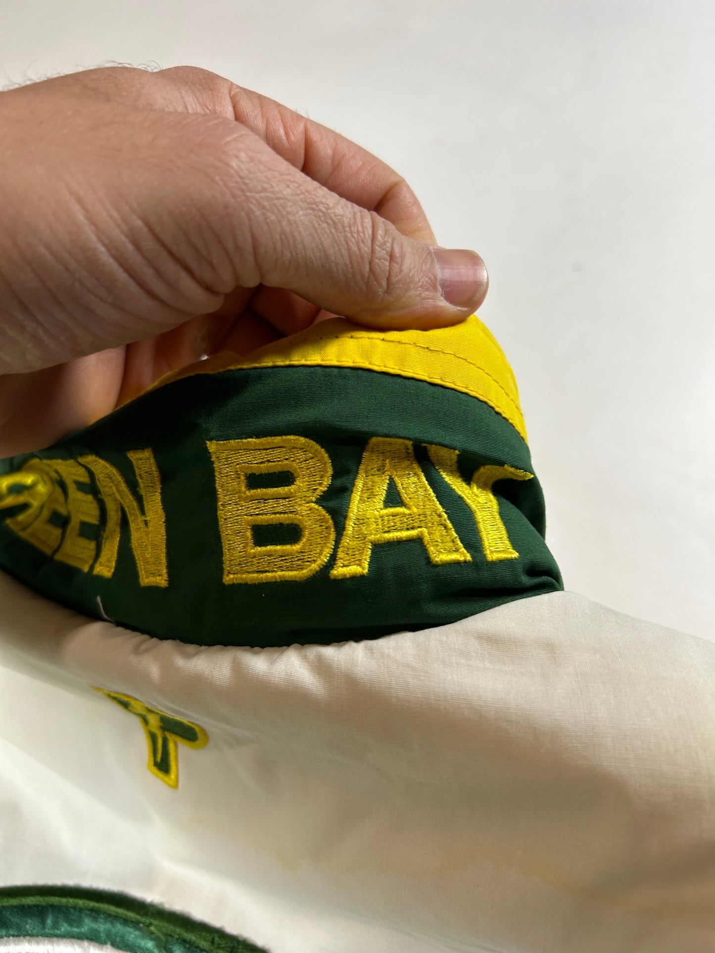 Vintage 90s Pro Player By Daniel Young Green Bay Packers NFL Zip Up Puffer Jacket Large 27.5x28 Inches As Is Has Wear