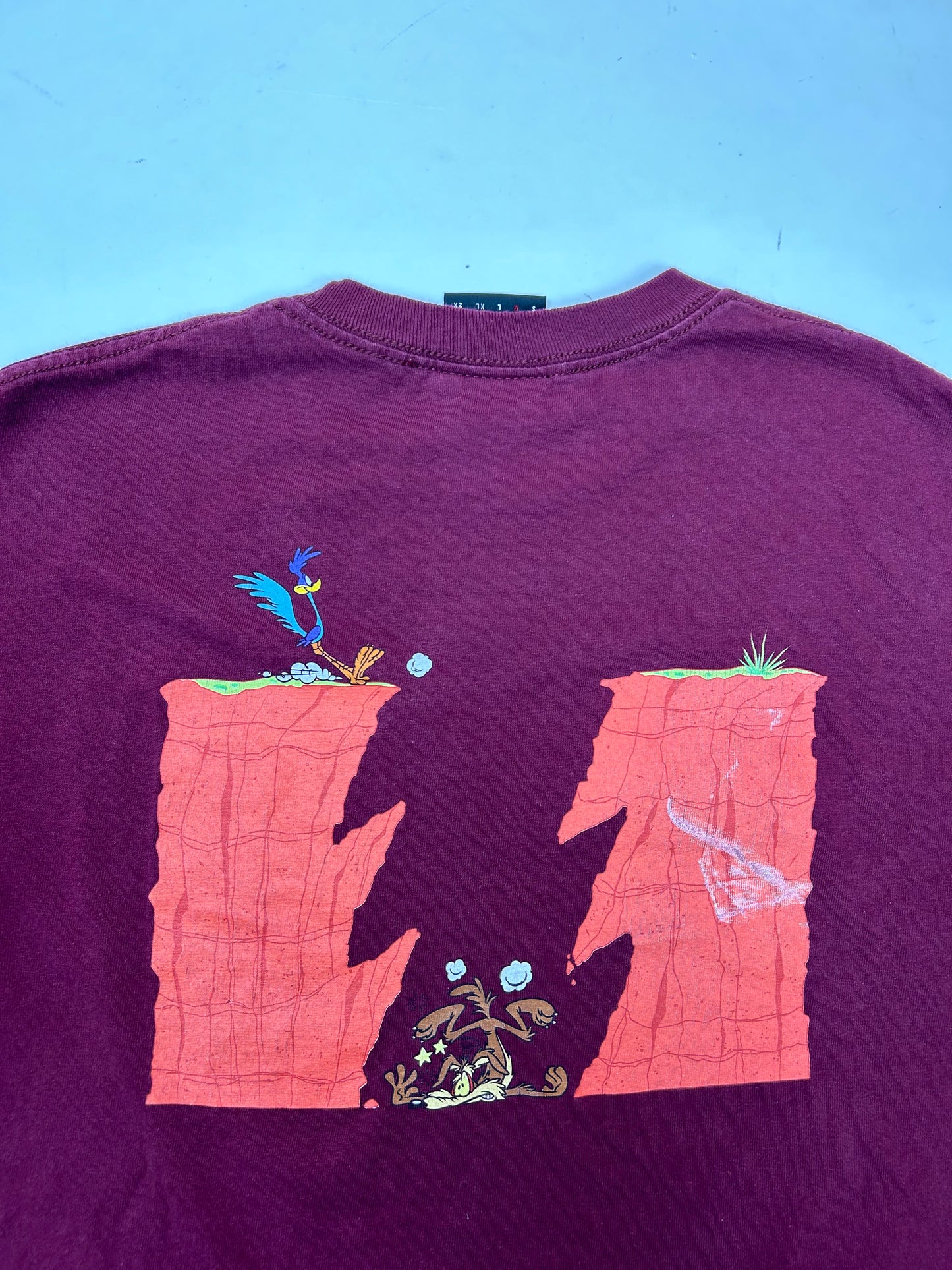 The Hundreds X Looney Tunes ACME Wile W Coyote & Roadrunner Long Sleeve Tee Medium 19.75x27.75 Inches As Is