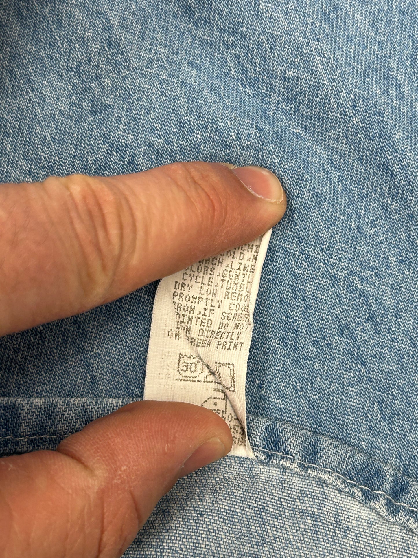 Woolrich Denim Button Up Shirt Blue Long Sleeve 100% Cotton Men’s Large 24x33 Inches DS Brand New With Tag